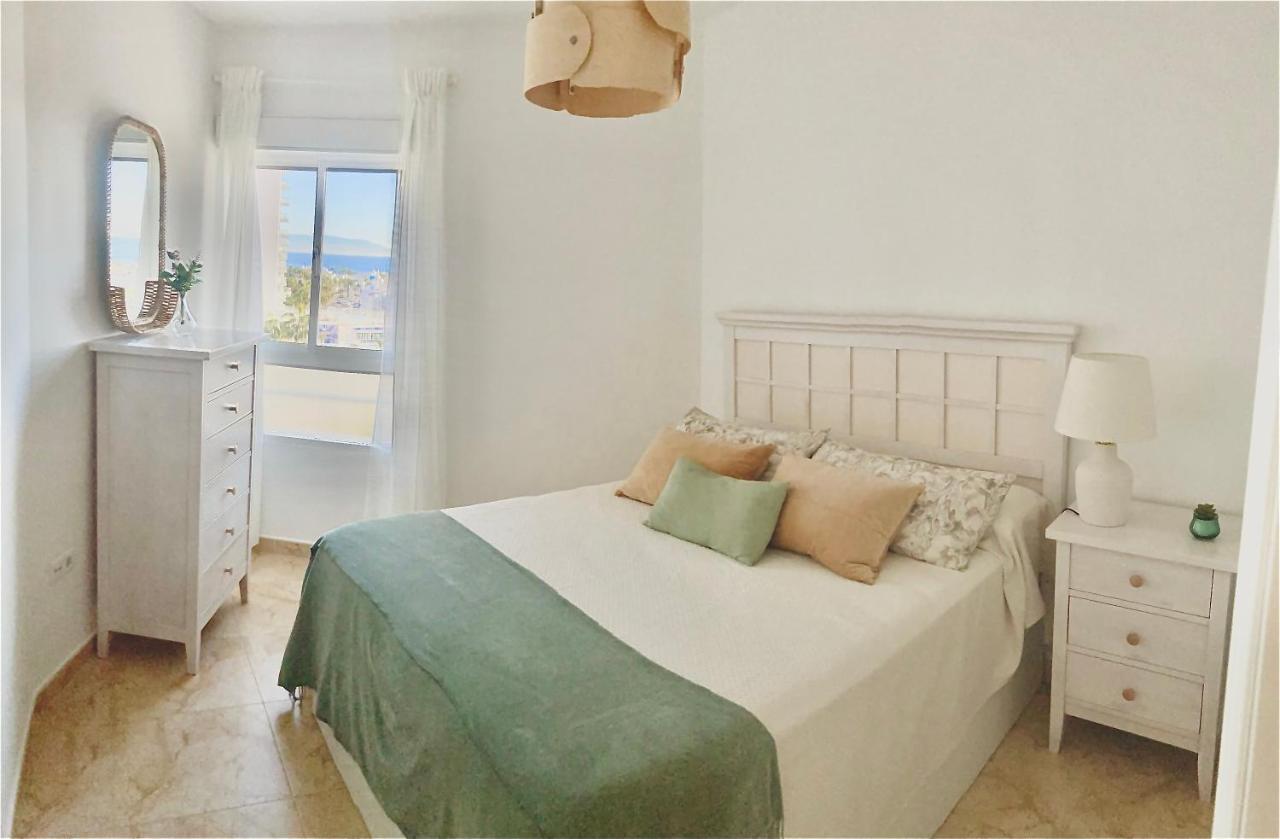 Puerto Marina Firts Line Apartment *