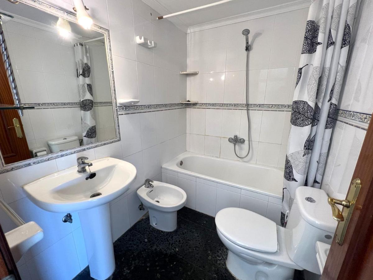 Costa Pool & Sea View By Homing Apartment