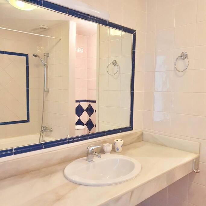 New Alquibla Gardens, Terrace & Pool Apartment *
