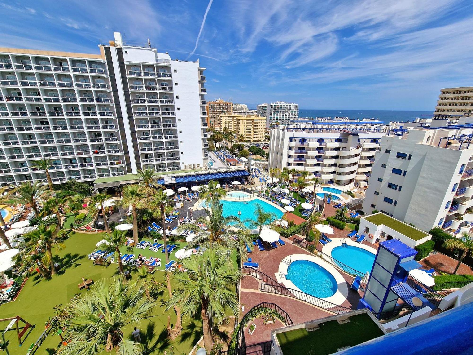 Acogedor Piso Con Terraza Y Parking! Apartment Benalmadena