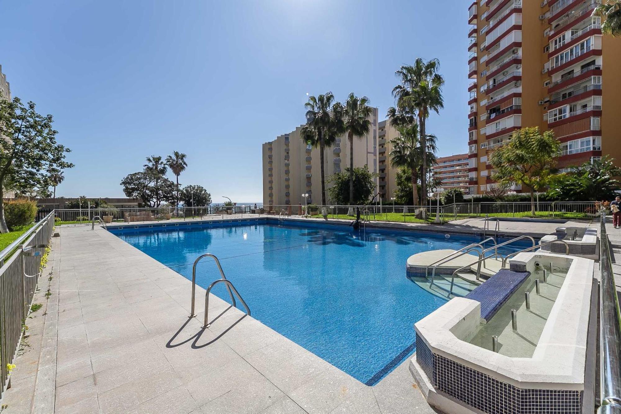 Apartment Puerto Marina, Frente Al Mar
