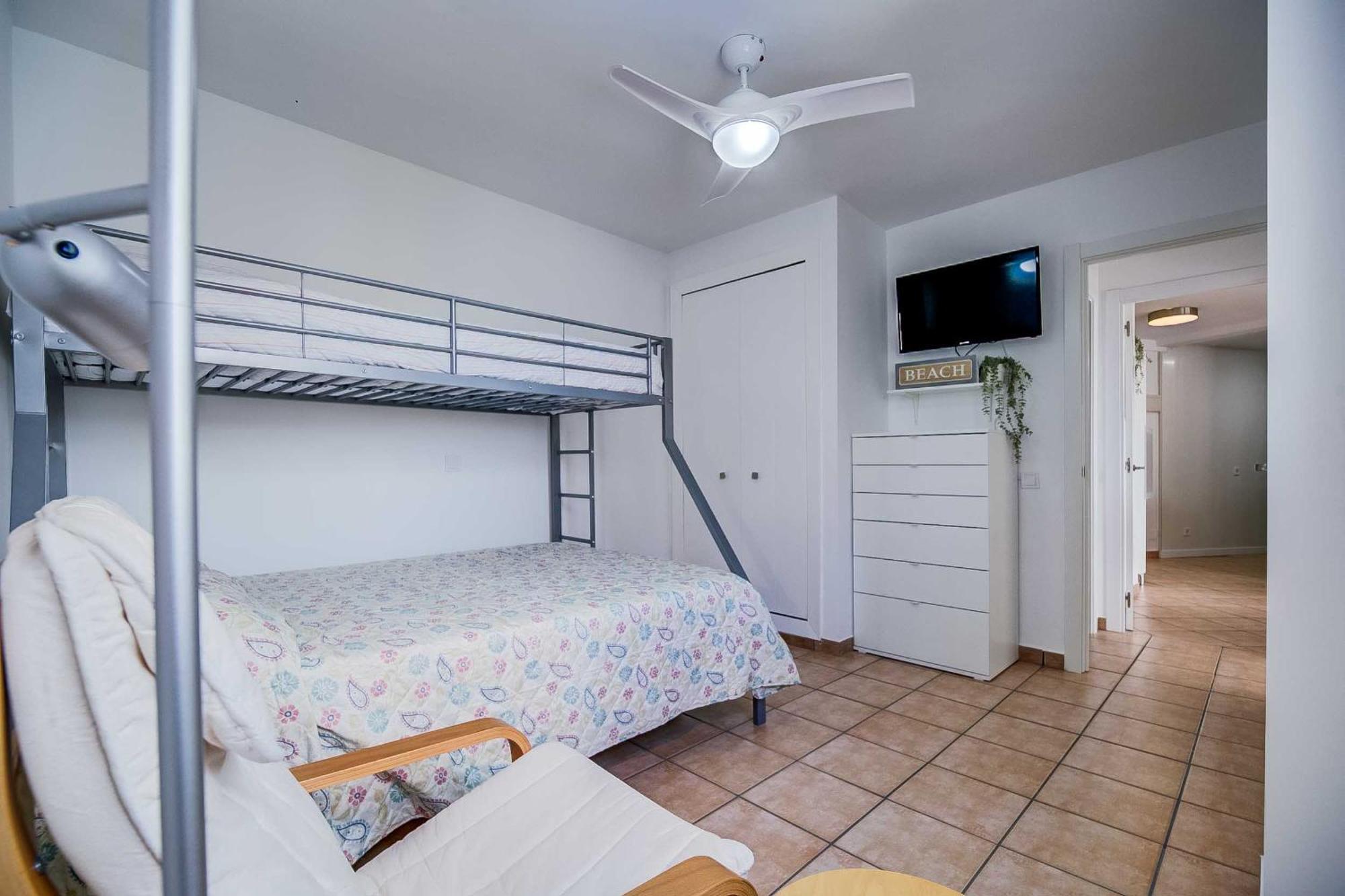 Apartamento Puerto Marina, Frente Al Mar *