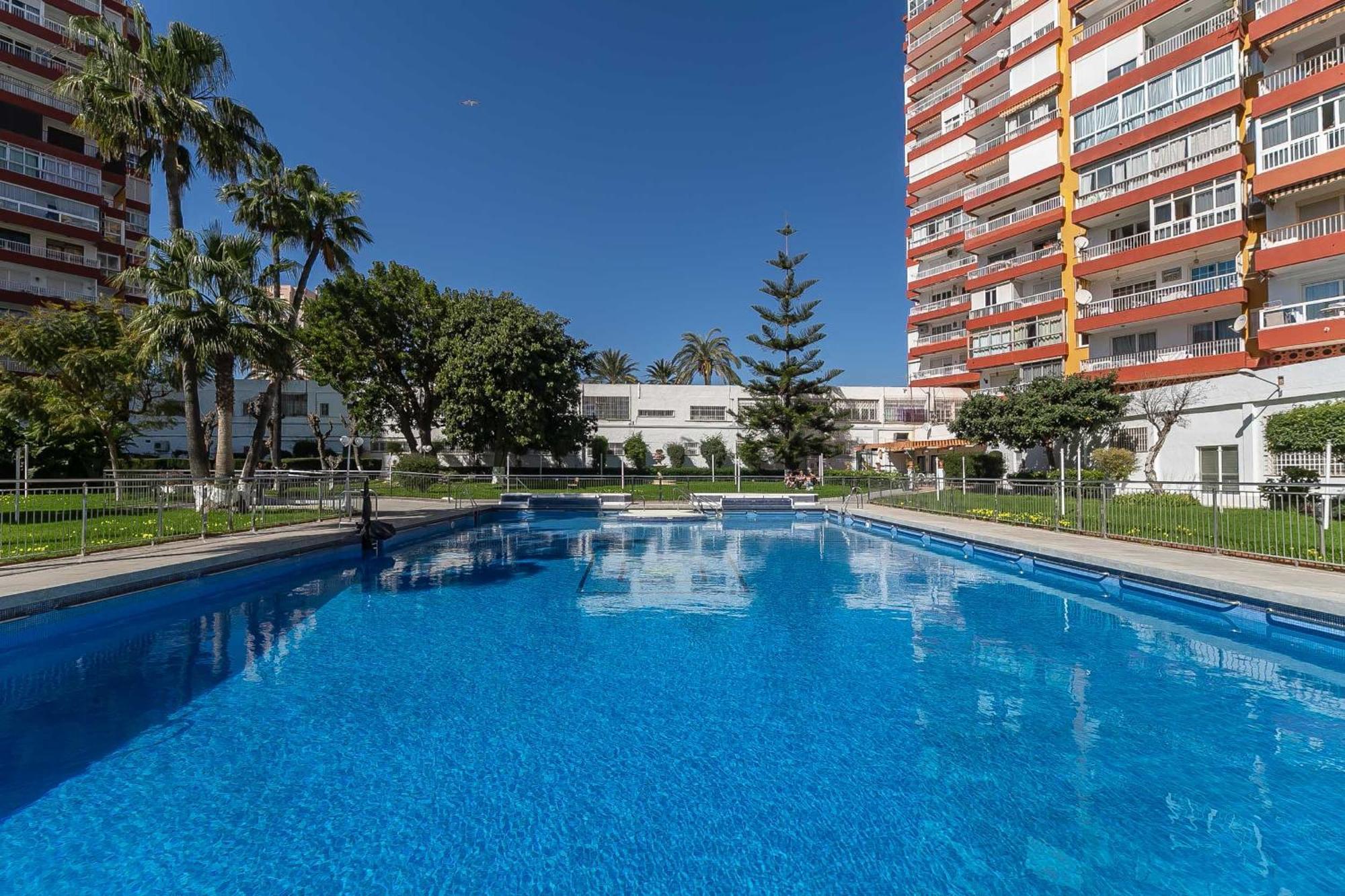 Apartment Puerto Marina, Frente Al Mar