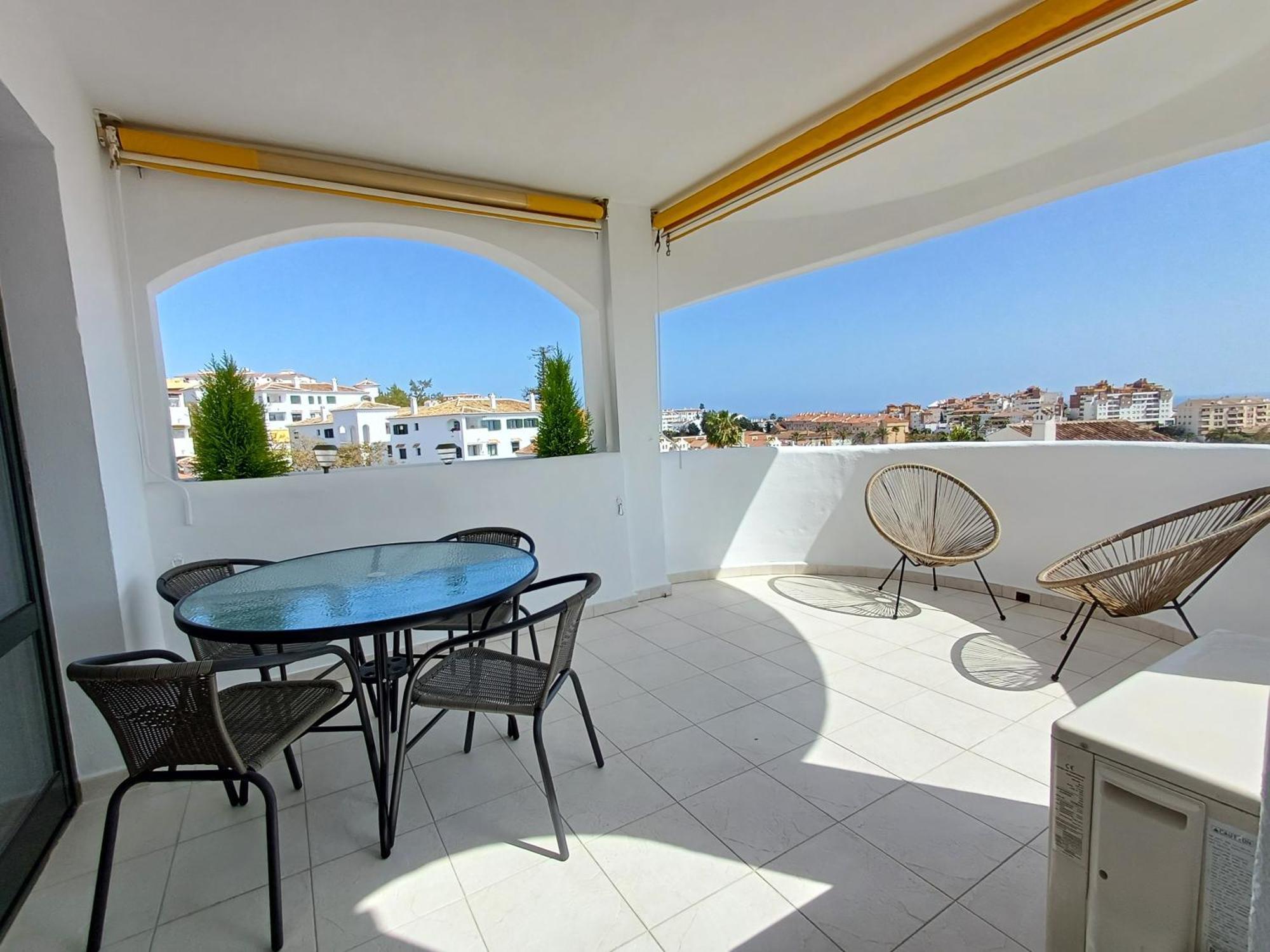 Apartment Penthouse With Sea Views Costa Benalmádena