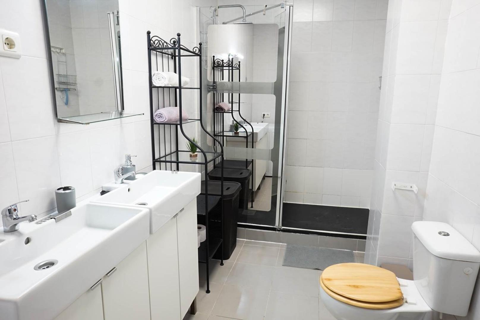 Apartamento Bonito Y Amplio Piso En Con Piscina