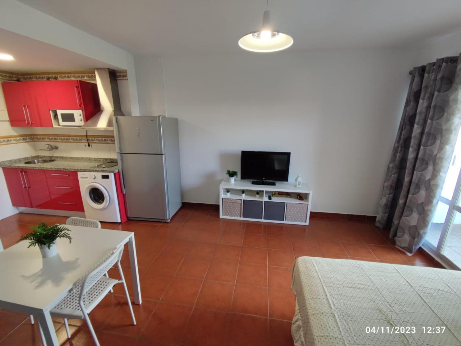 Appartement Cozy With Mountain View Benalbeach *