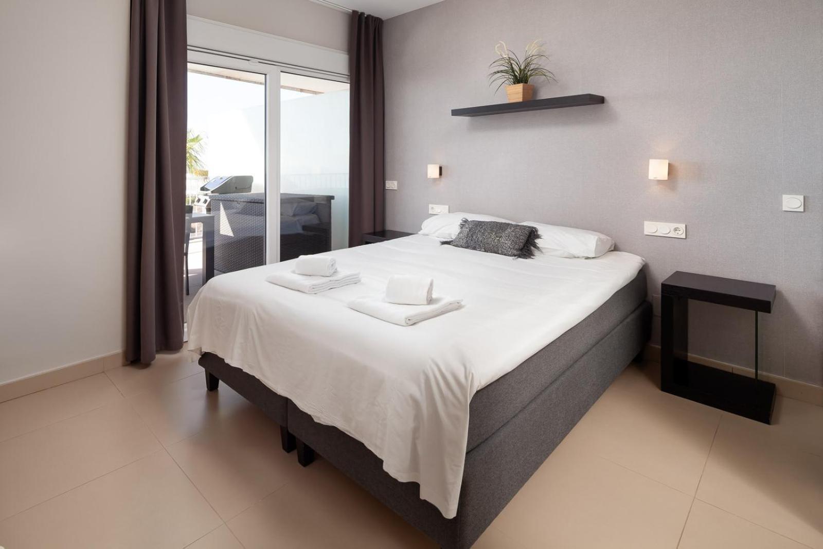 Apartment Higueron South Beach By Alfresco *