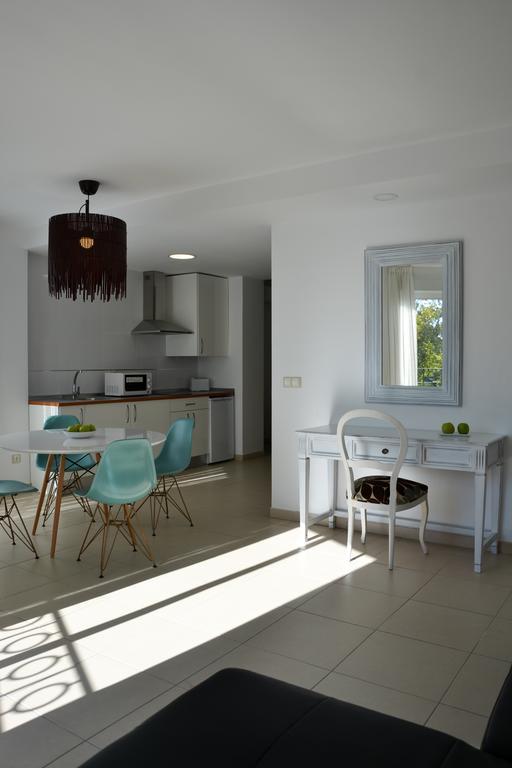 Dos Olivos Apartment *
