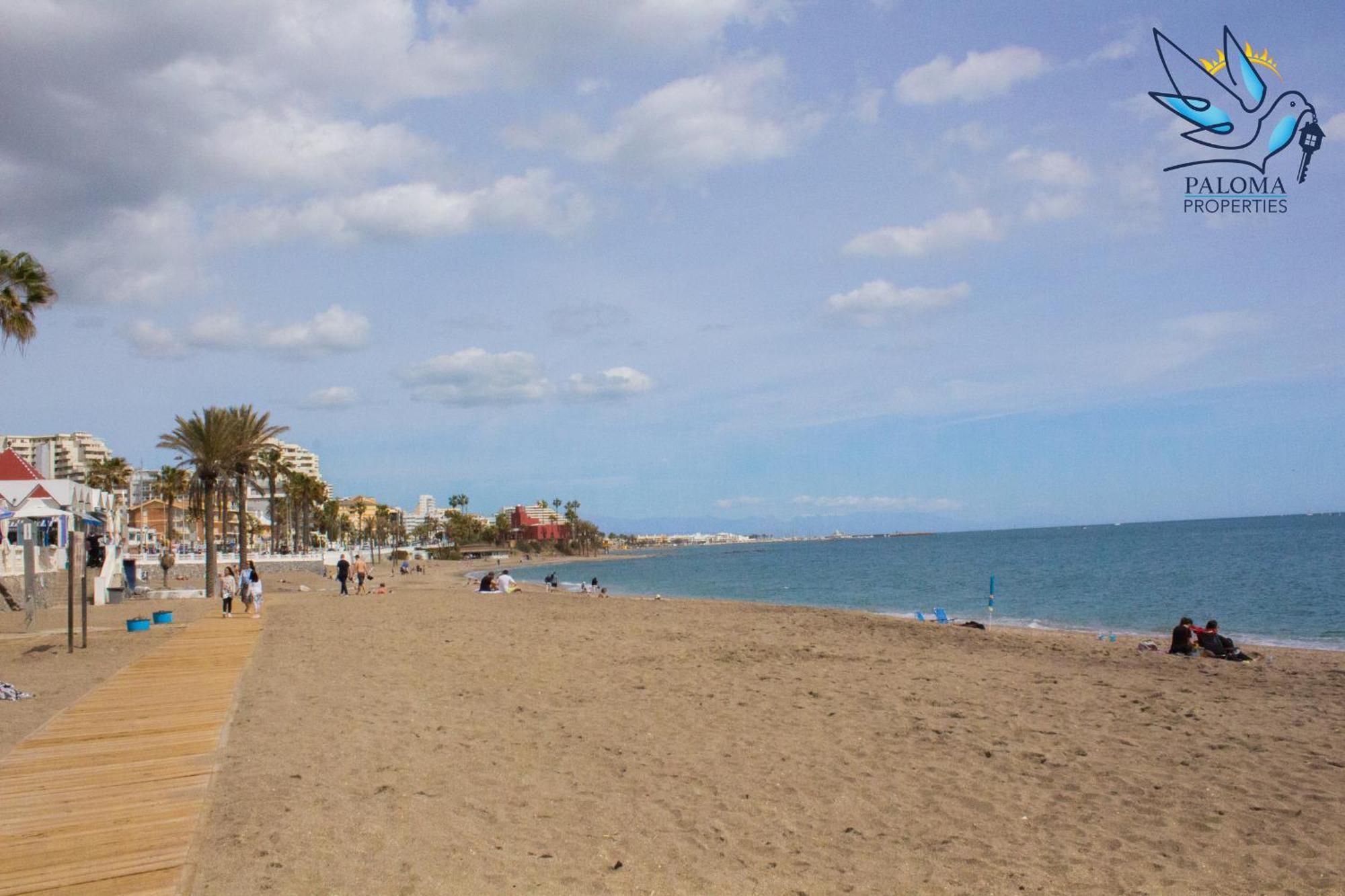 Apartment Benalroma Spacious 50 Mt From The *