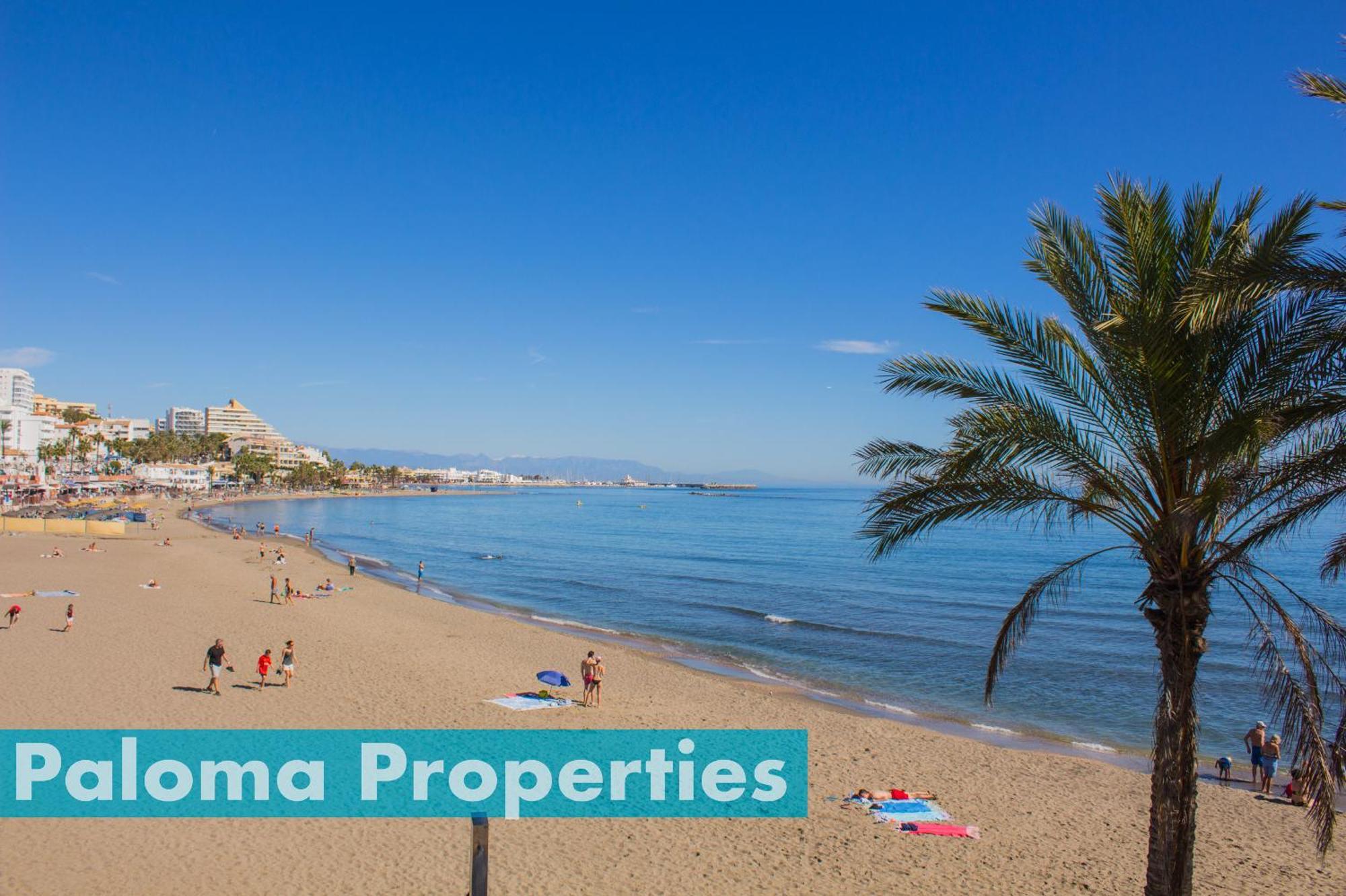 Benalroma Spacious 50 Mt From The *
