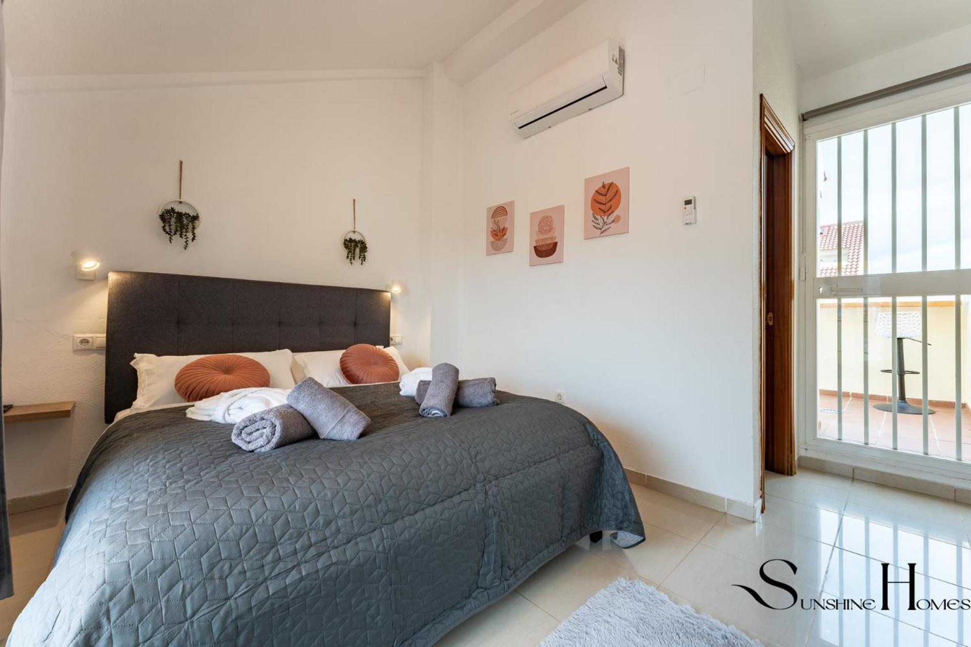 Townhouse With Jacuzzi,sea Views, Swimming Pool,garage Сasa de vacaciones