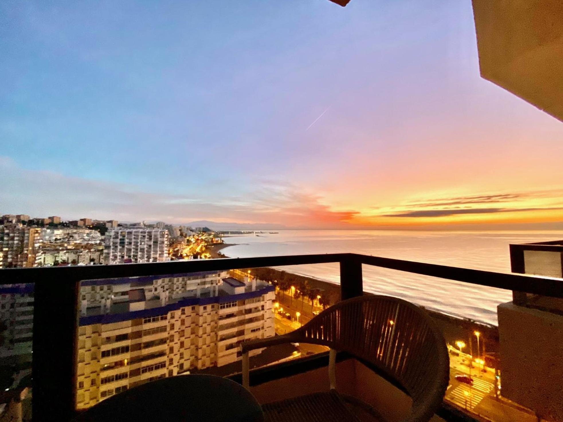 Aloha Playa Deluxe Wifi Swimming Pools & Parking Apartment Benalmadena