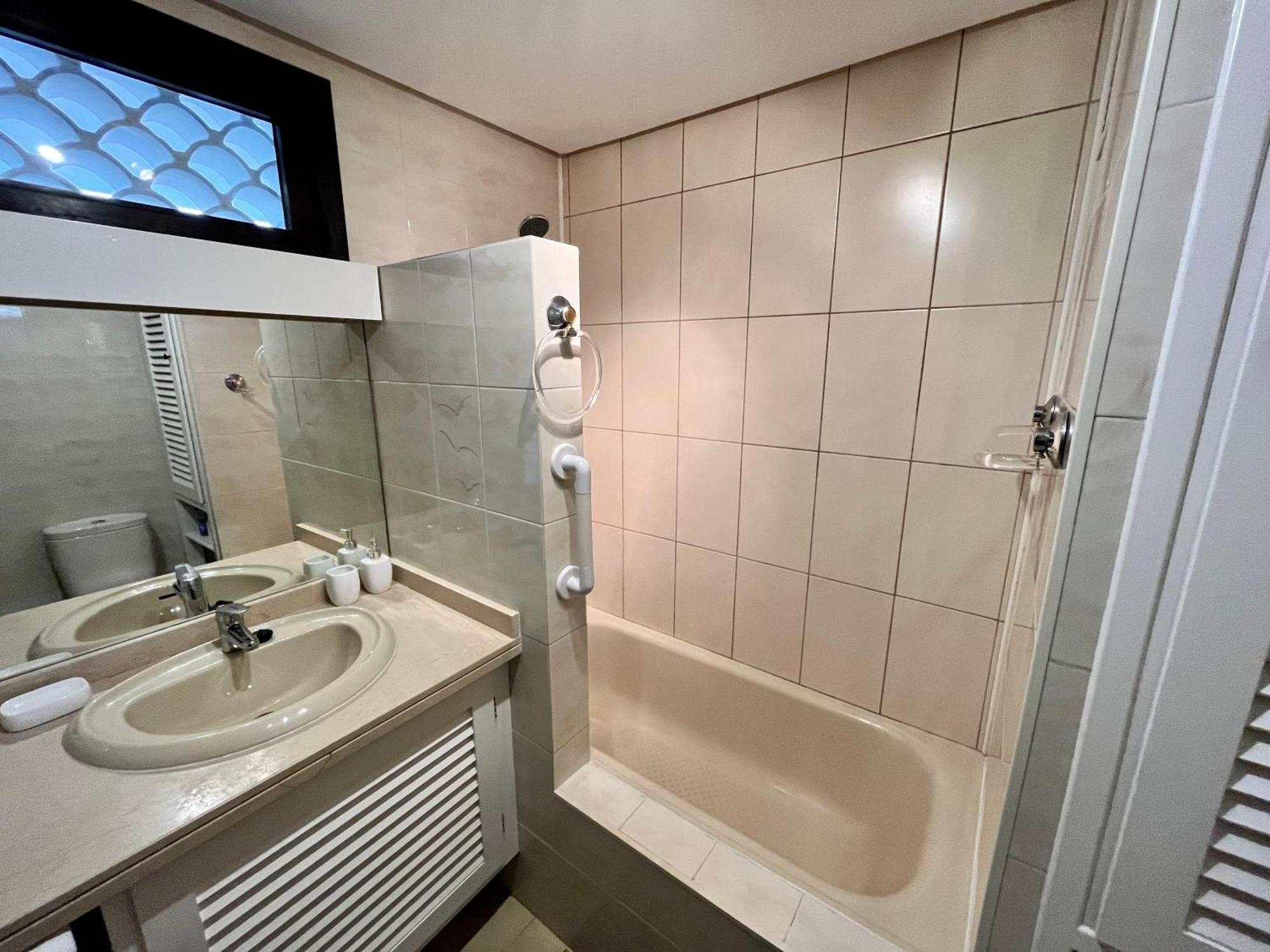Apartment On The Heart Of Few Minutes From The Benalmadena
