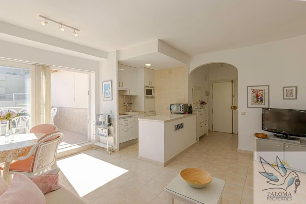 Benal With Sunny Terrace And Water Park Apartment