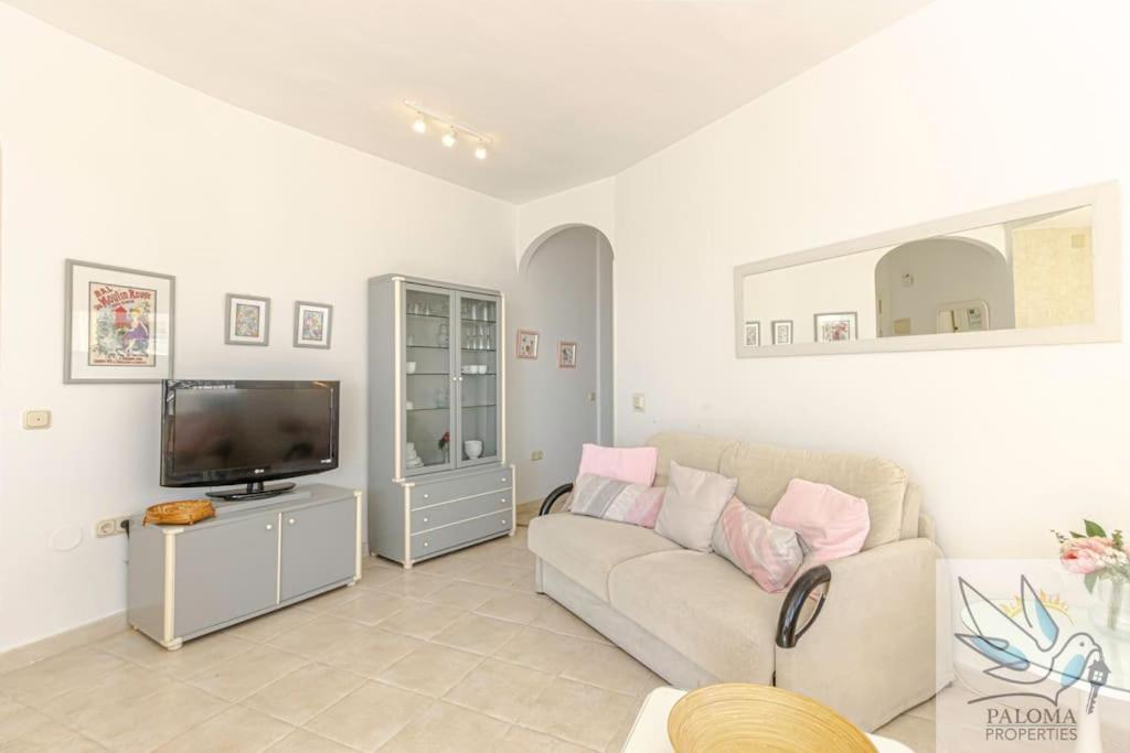 Benal With Sunny Terrace And Water Park Apartment