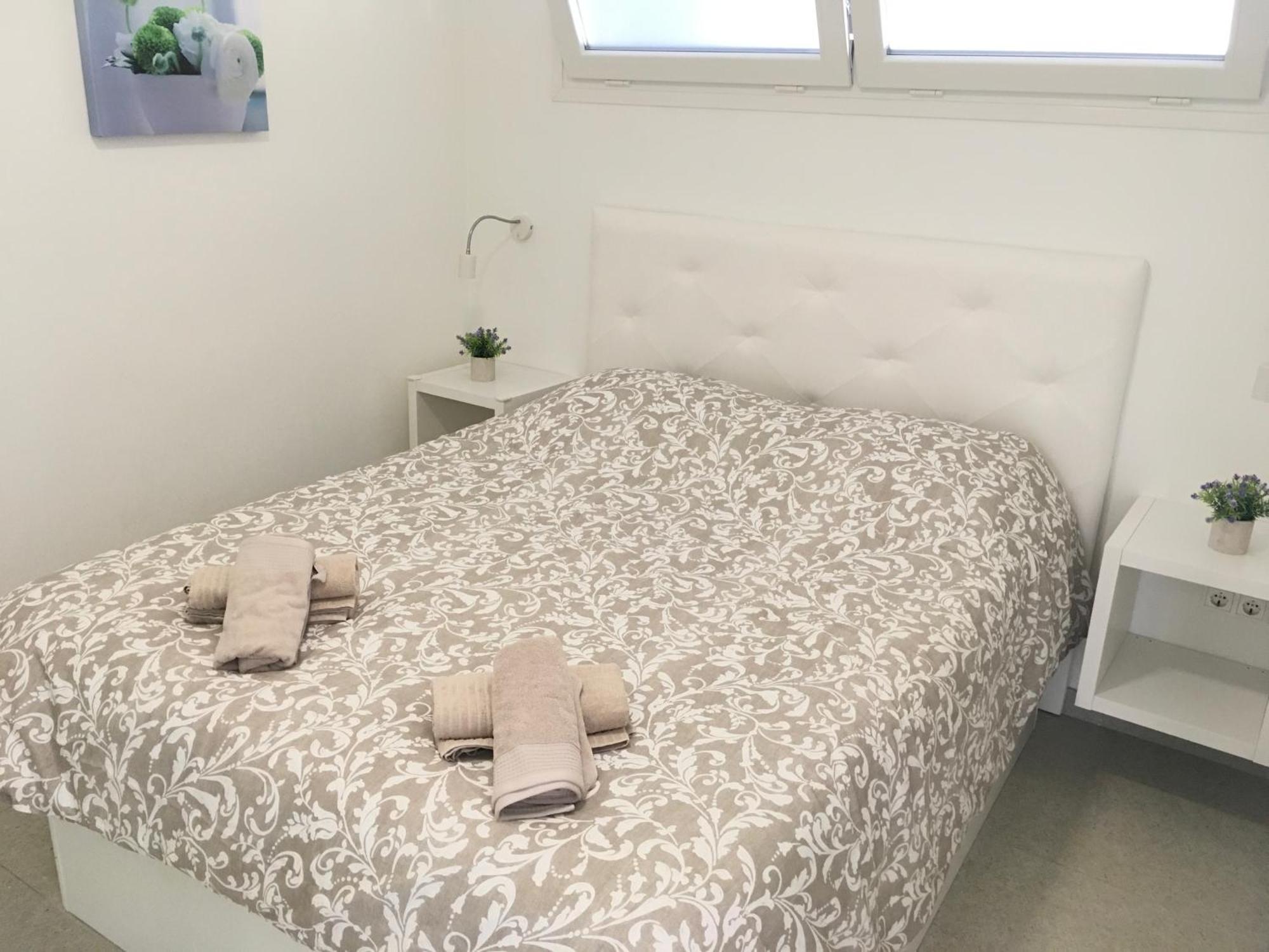 Malibu Apartment *