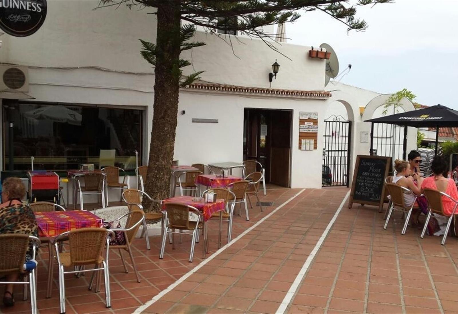 2 Bedroom In Pueblo Evita Apartment Benalmadena