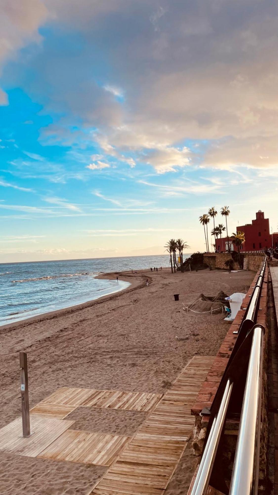 Bed and breakfast ,apartamento-estudio Primera Línea De Playa *
