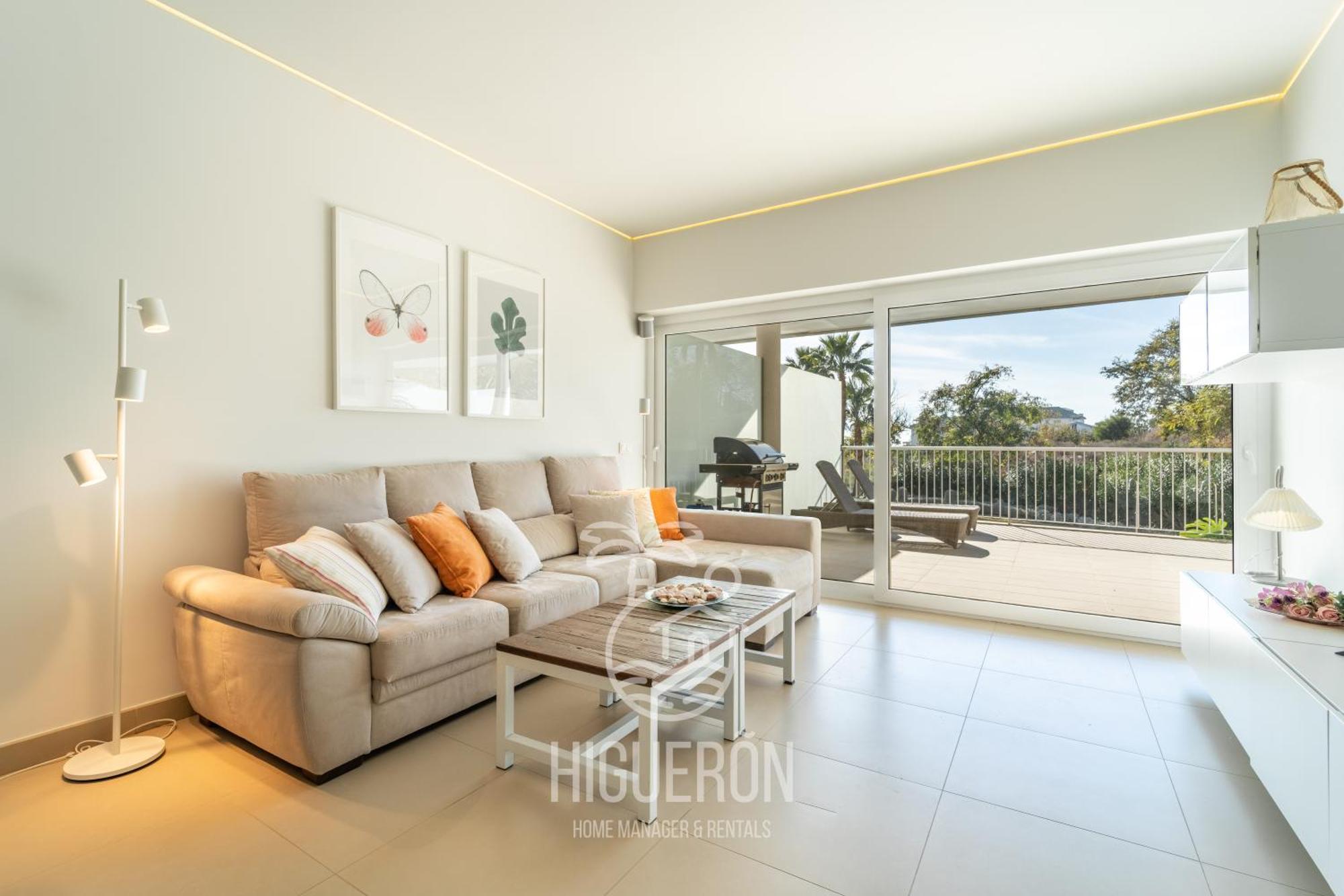 Higueronrentals South Views