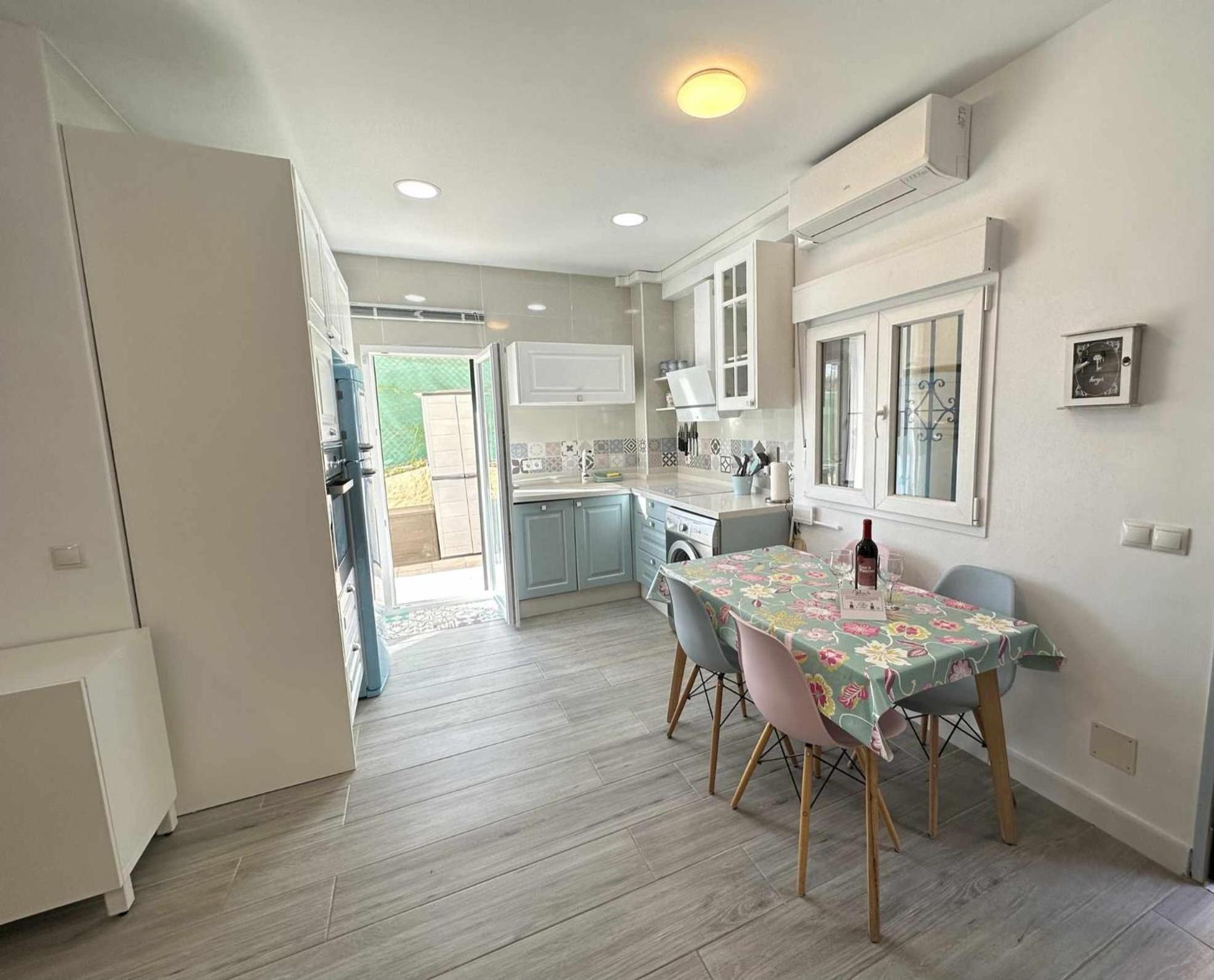 Con Jardin Privado Apartment