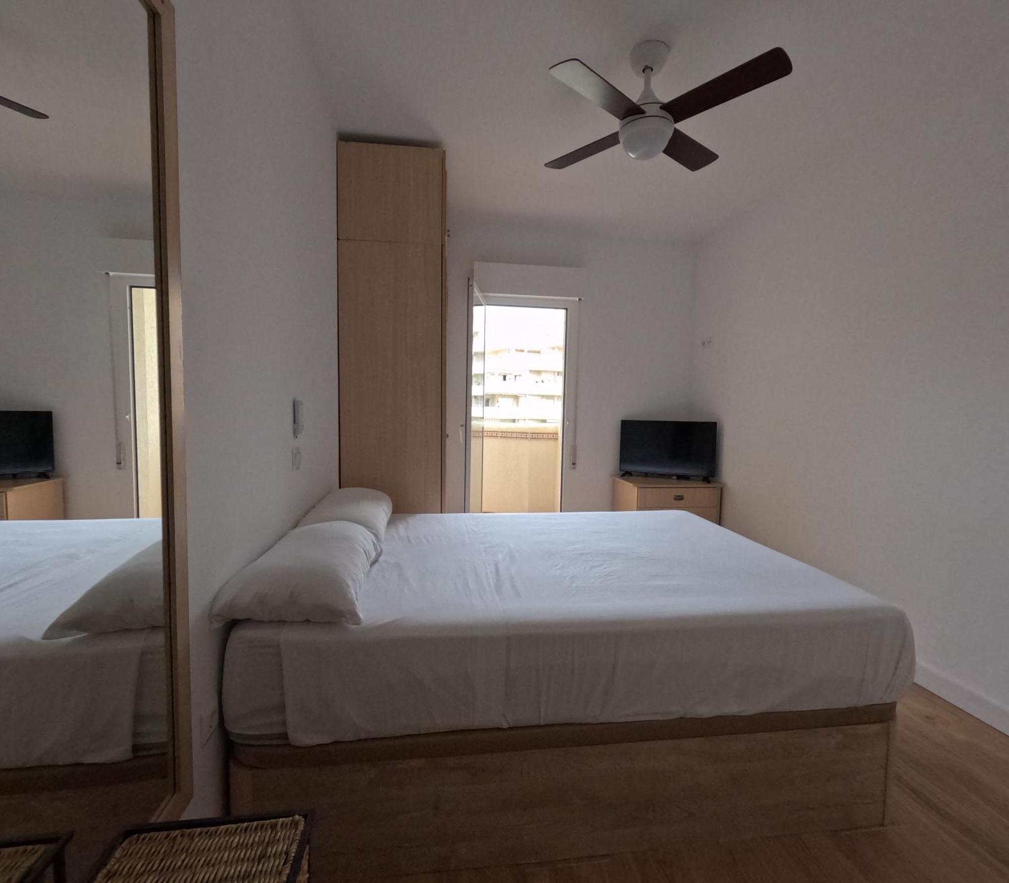 Apartment Benalbeach. Espectacular Terraza, Vistas Al Mar. *