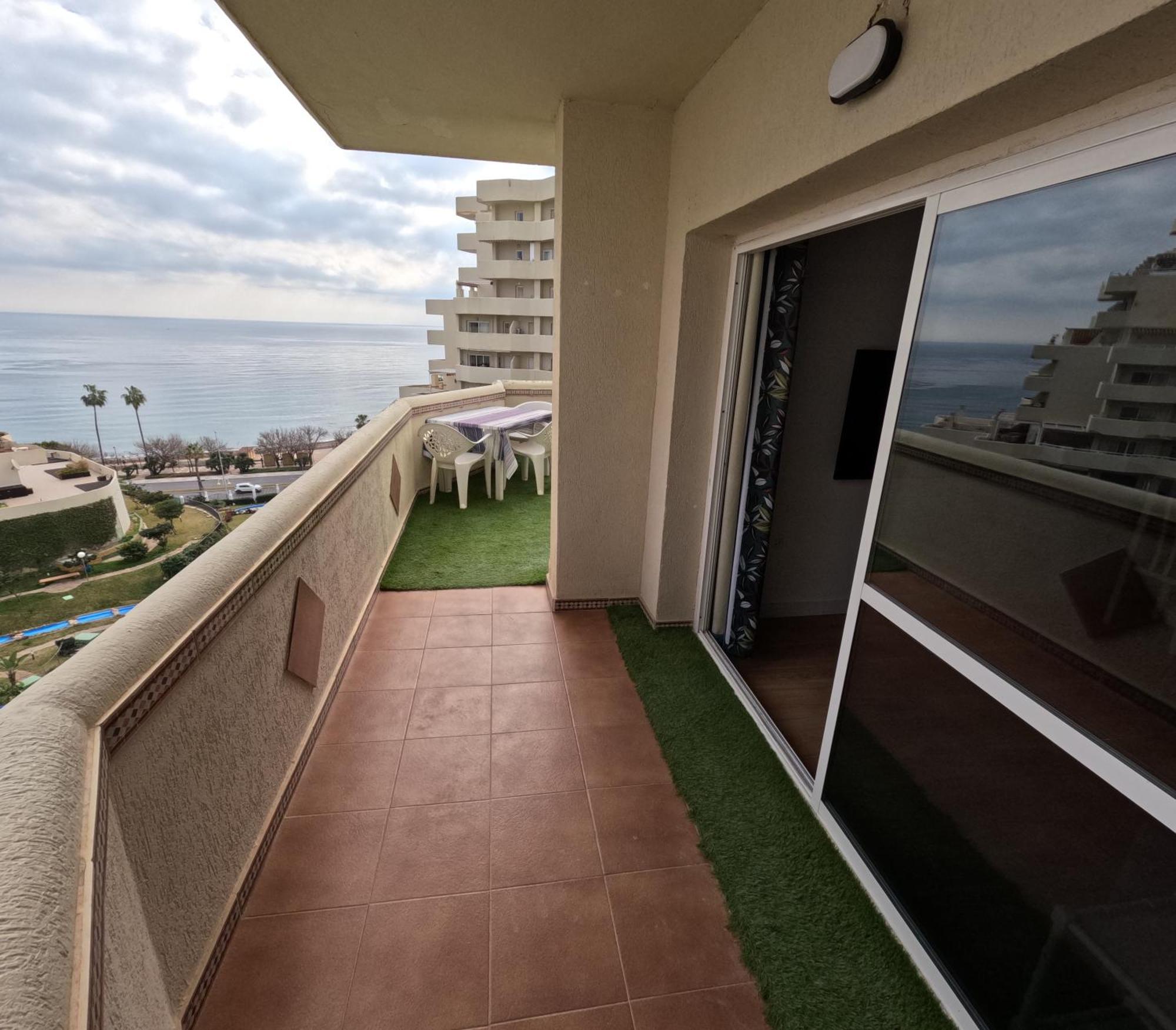 Benalbeach. Espectacular Terraza, Vistas Al Mar. * Benalmadena