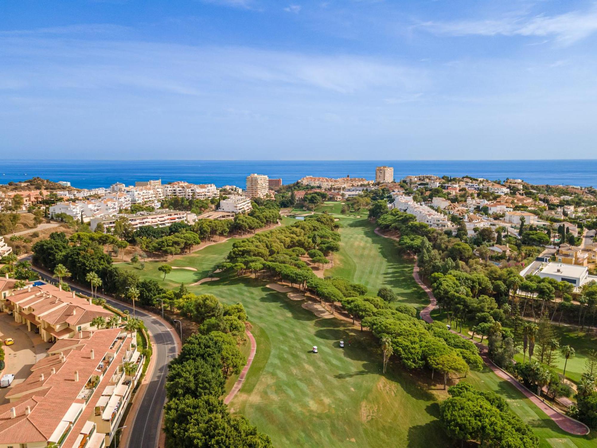 Fabulous Golf Front With Pool And Seaview *