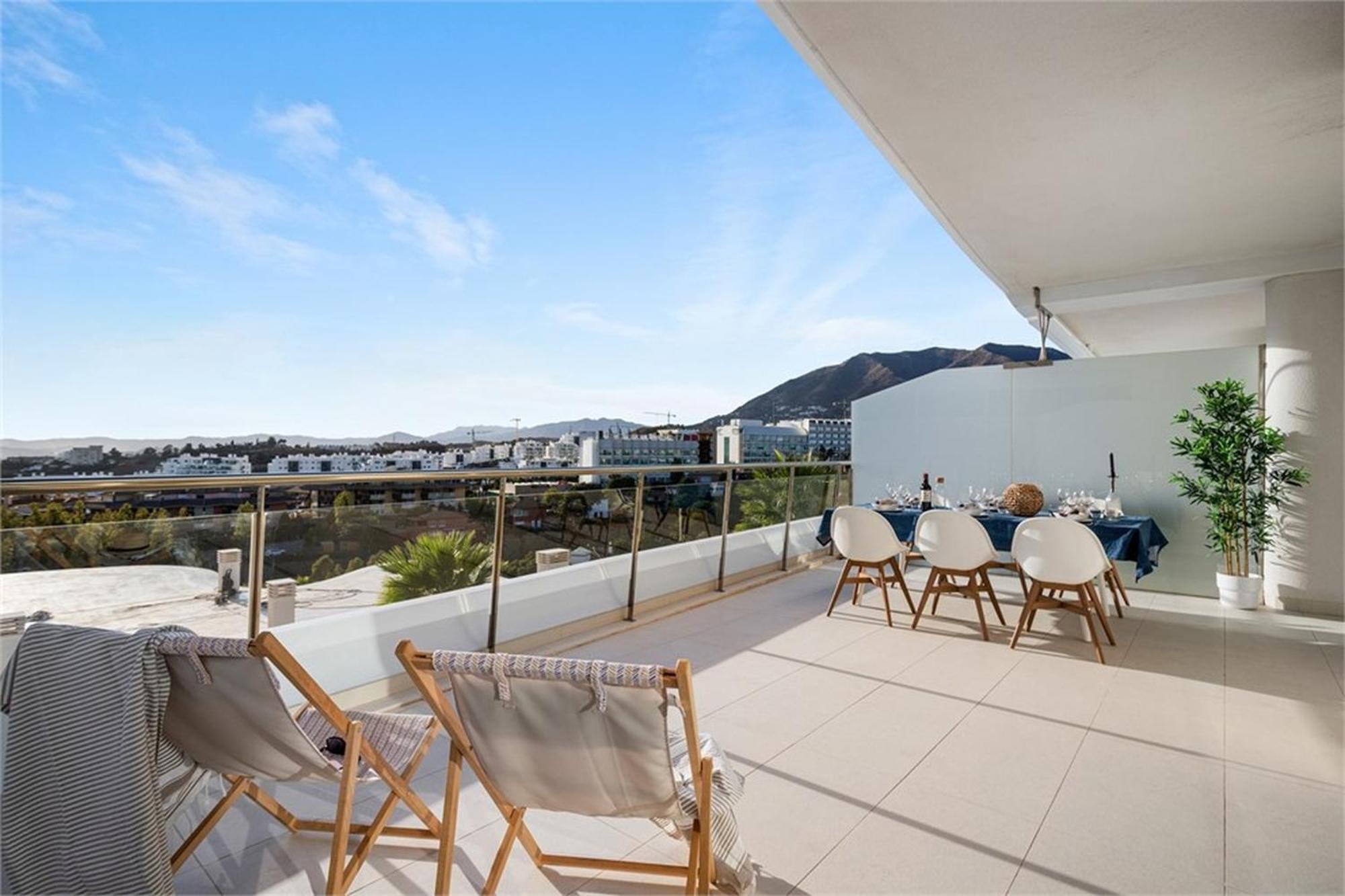 Collection Hill Higueron Benalmadena