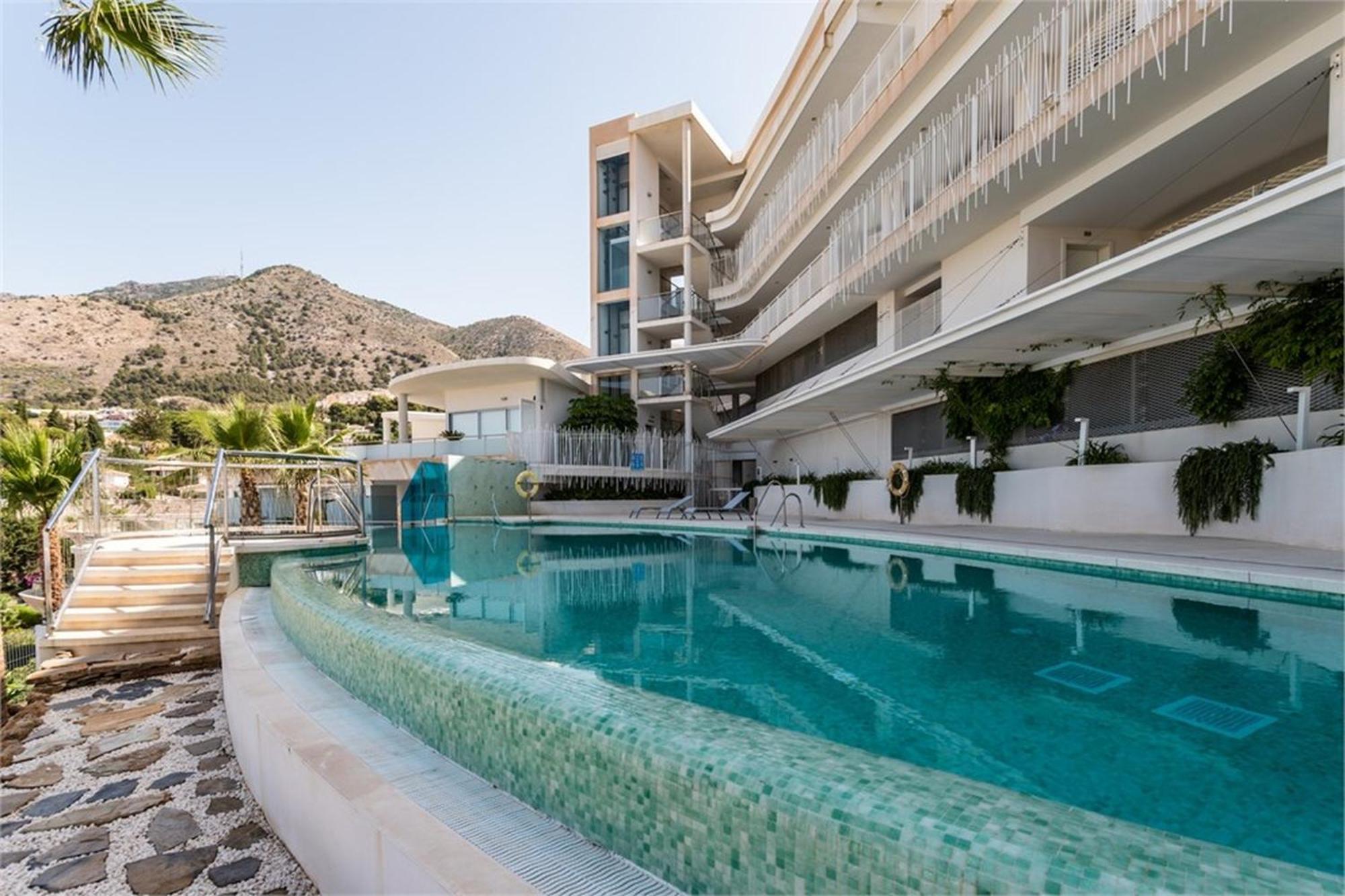 Collection Hill Higueron * Benalmadena