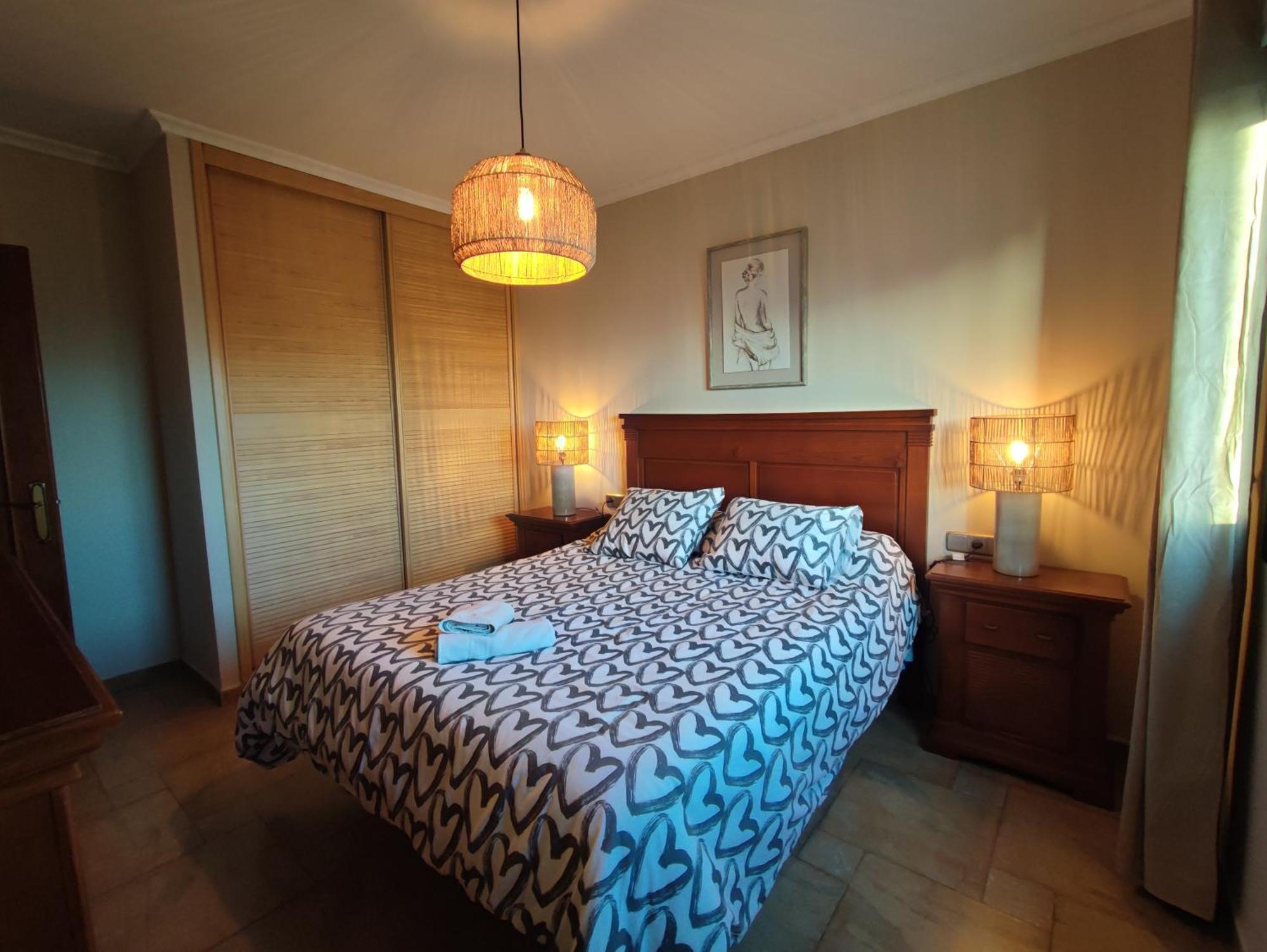 Apartment Isla De 1, Jacuzzi, 80m From The Sea, Ac, Bbq, Private Parking, Big Terrace Benalmadena
