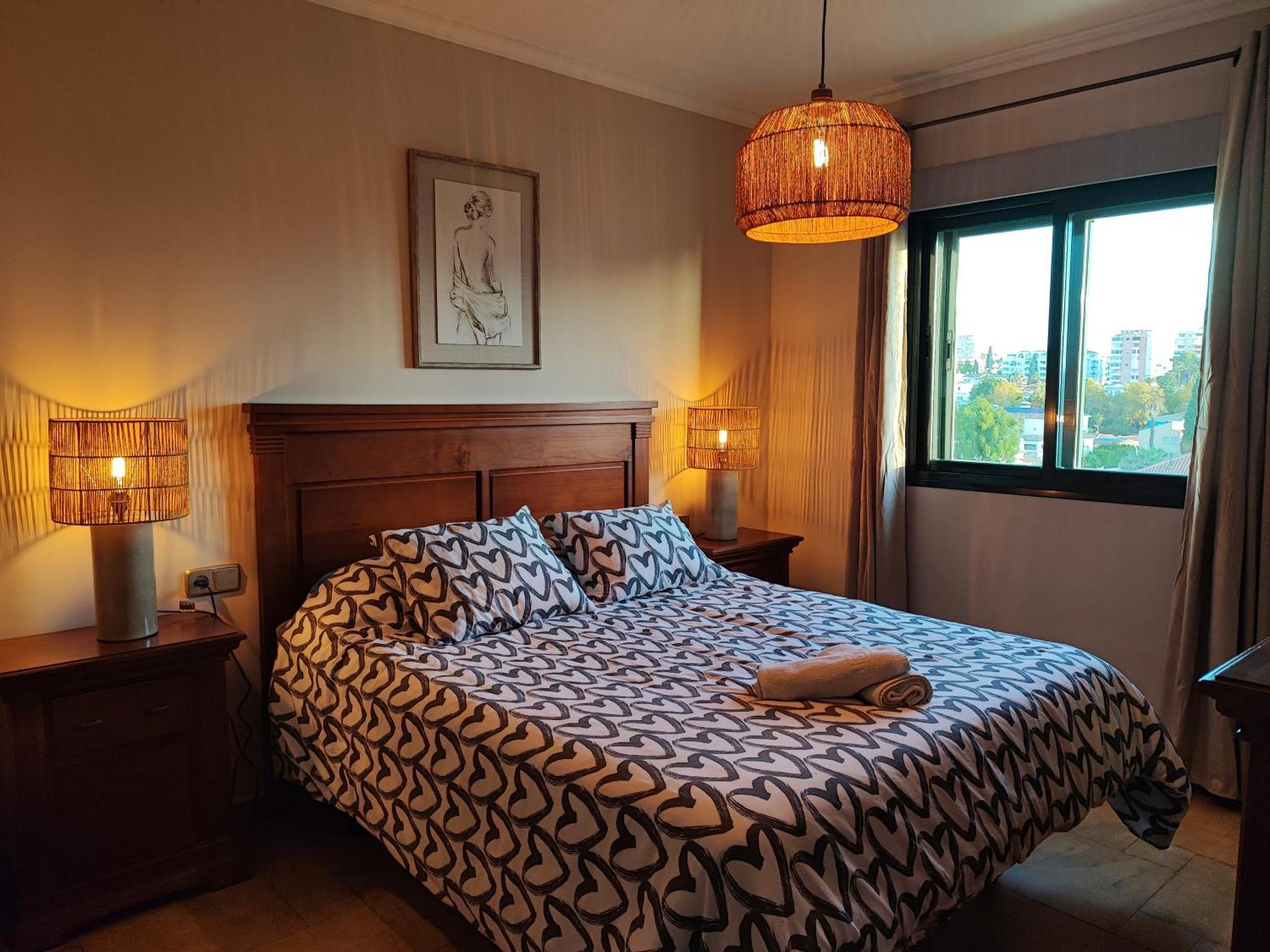 Apartment Isla De 1, Jacuzzi, 80m From The Sea, Ac, Bbq, Private Parking, Big Terrace *
