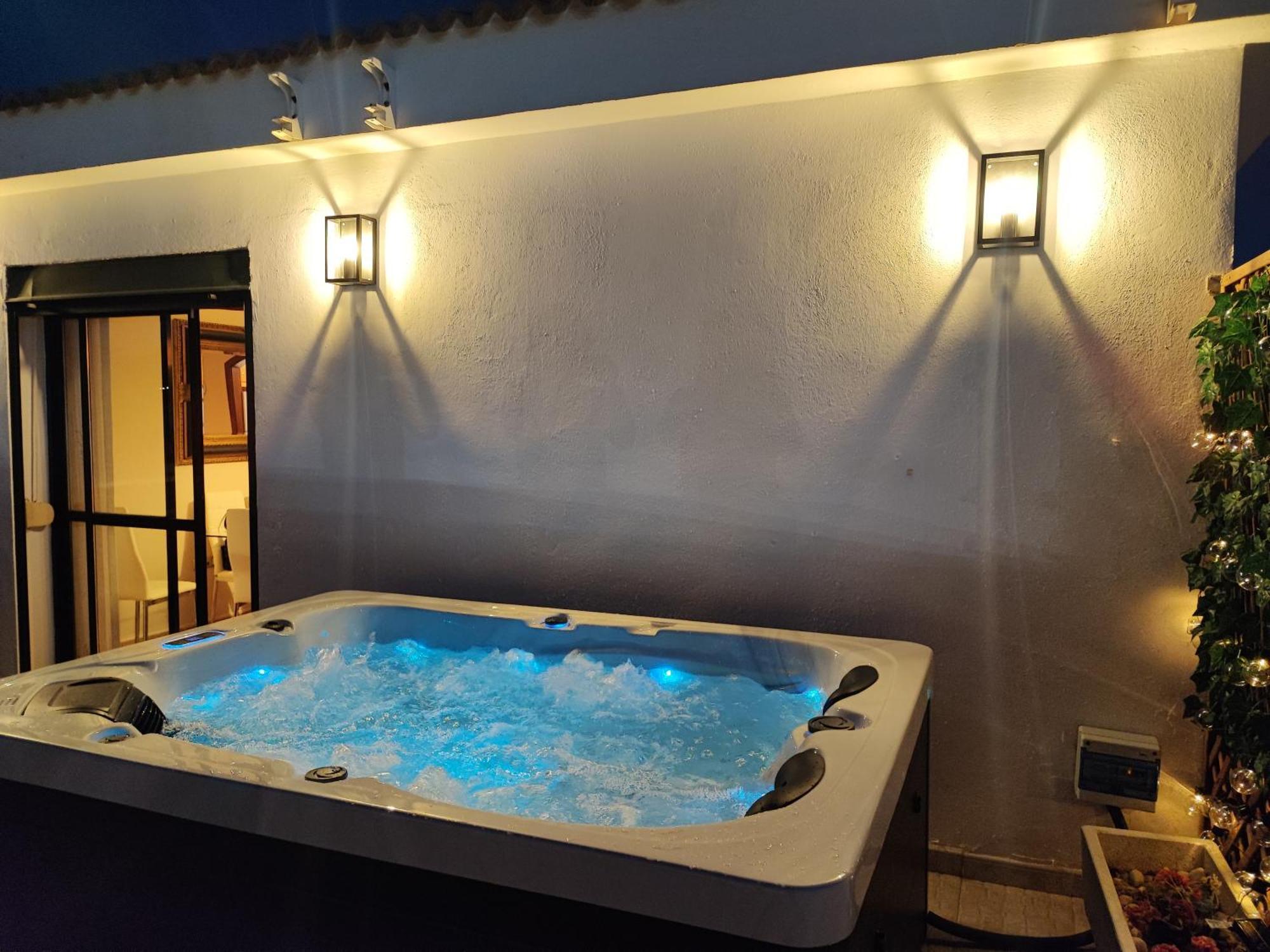 Isla De 1, Jacuzzi, 80m From The Sea, Ac, Bbq, Private Parking, Big Terrace *