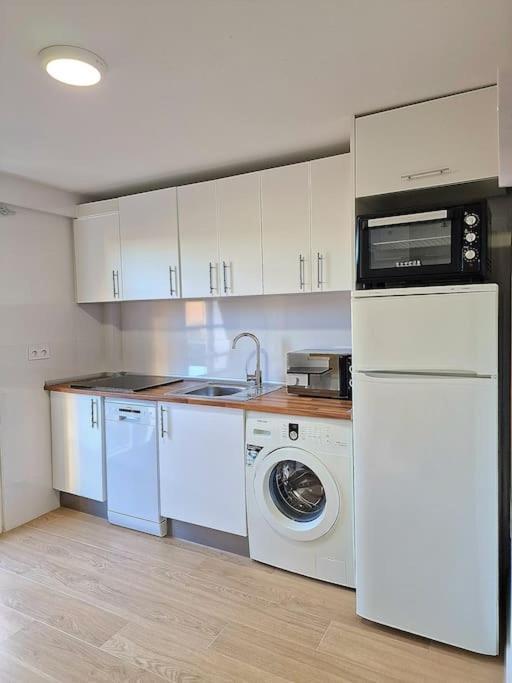 Encantador Duplex 6 A 1 Minuto De La Playa Appartement Benalmádena
