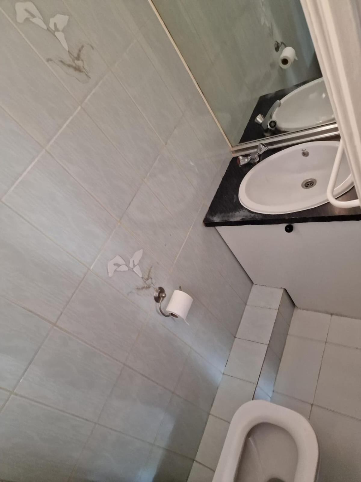2 Bedroom Beach Front * Benalmádena