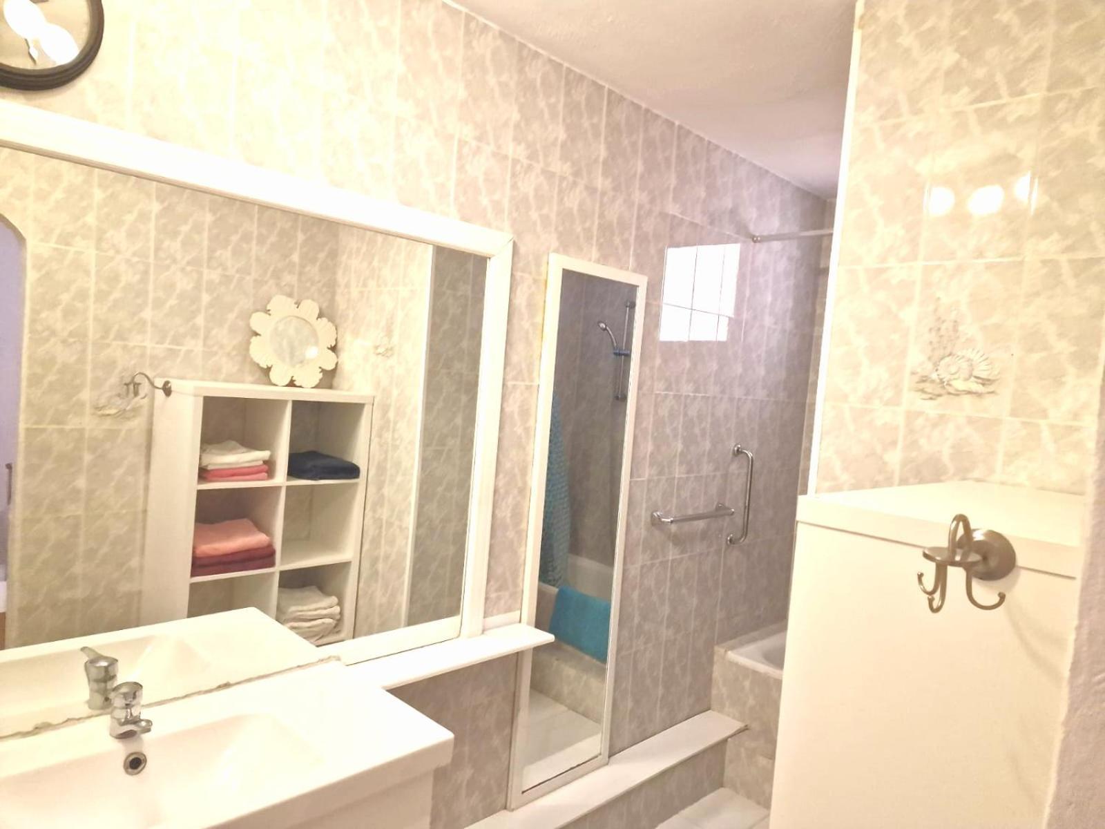 Appartement 2 Bedroom Beach Front Benalmádena