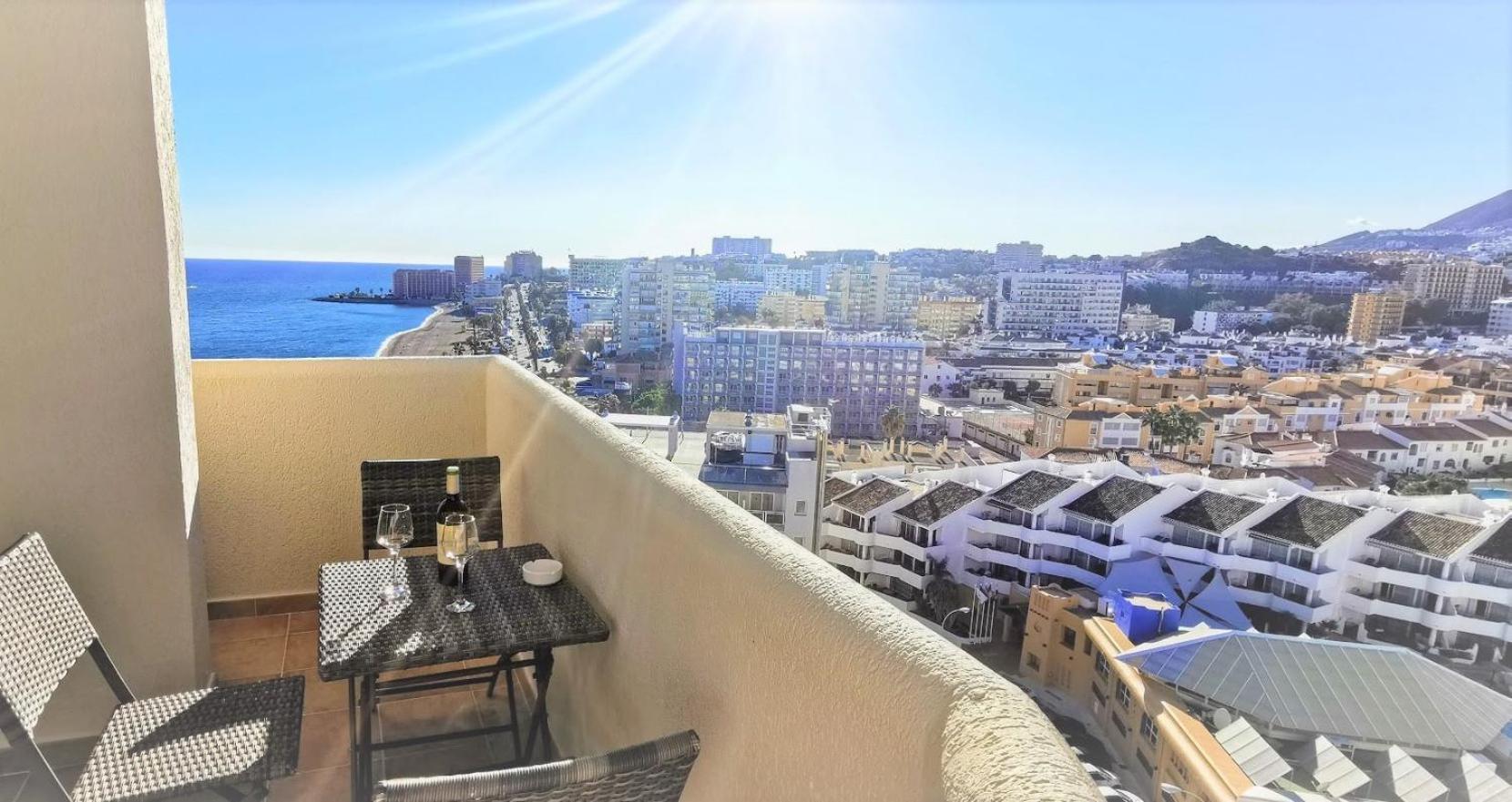 Front Line Sea View 1 Bedroom Large Apartment *