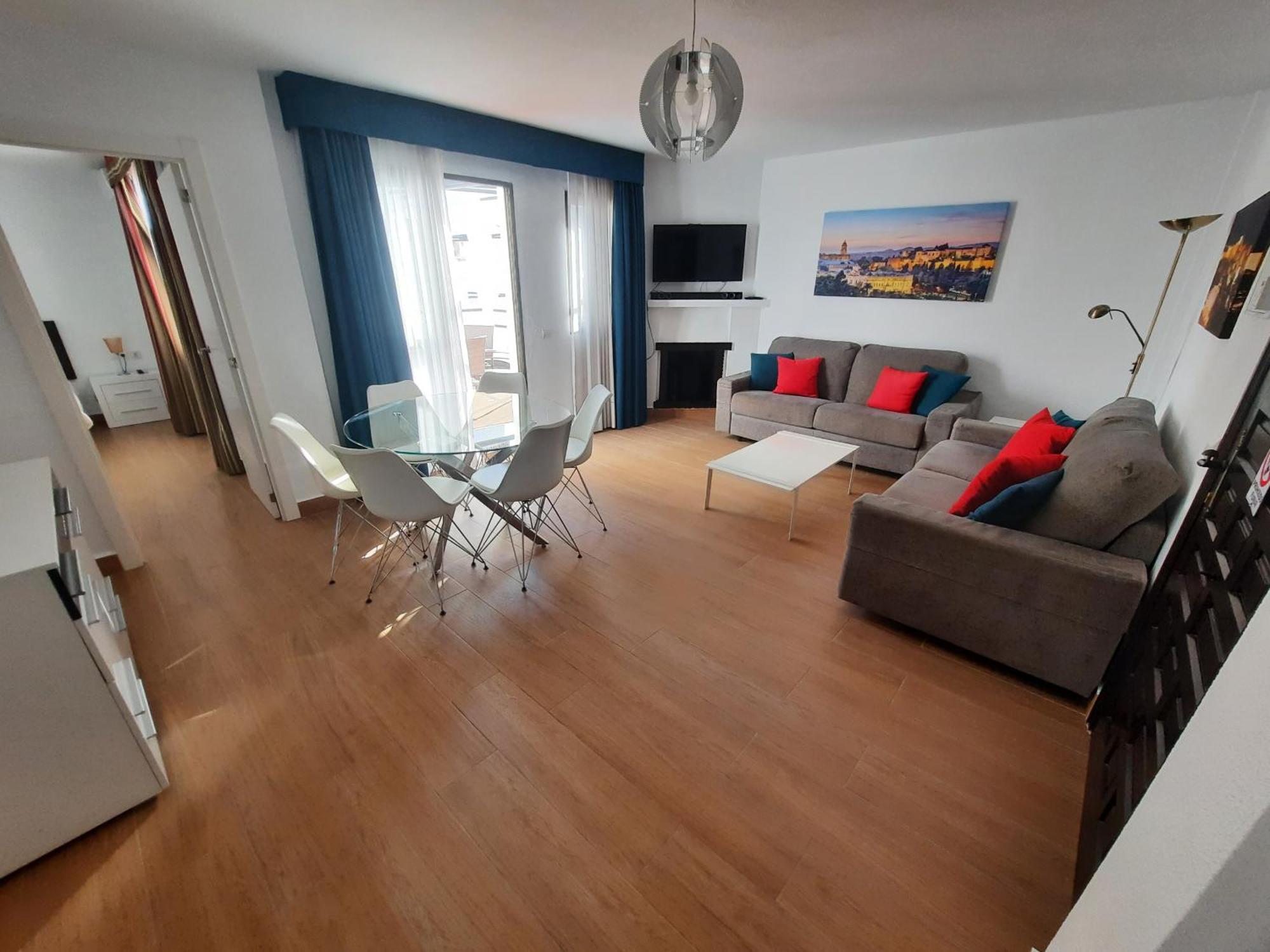 2 Bedroom With Pool And Barbecue Apartment