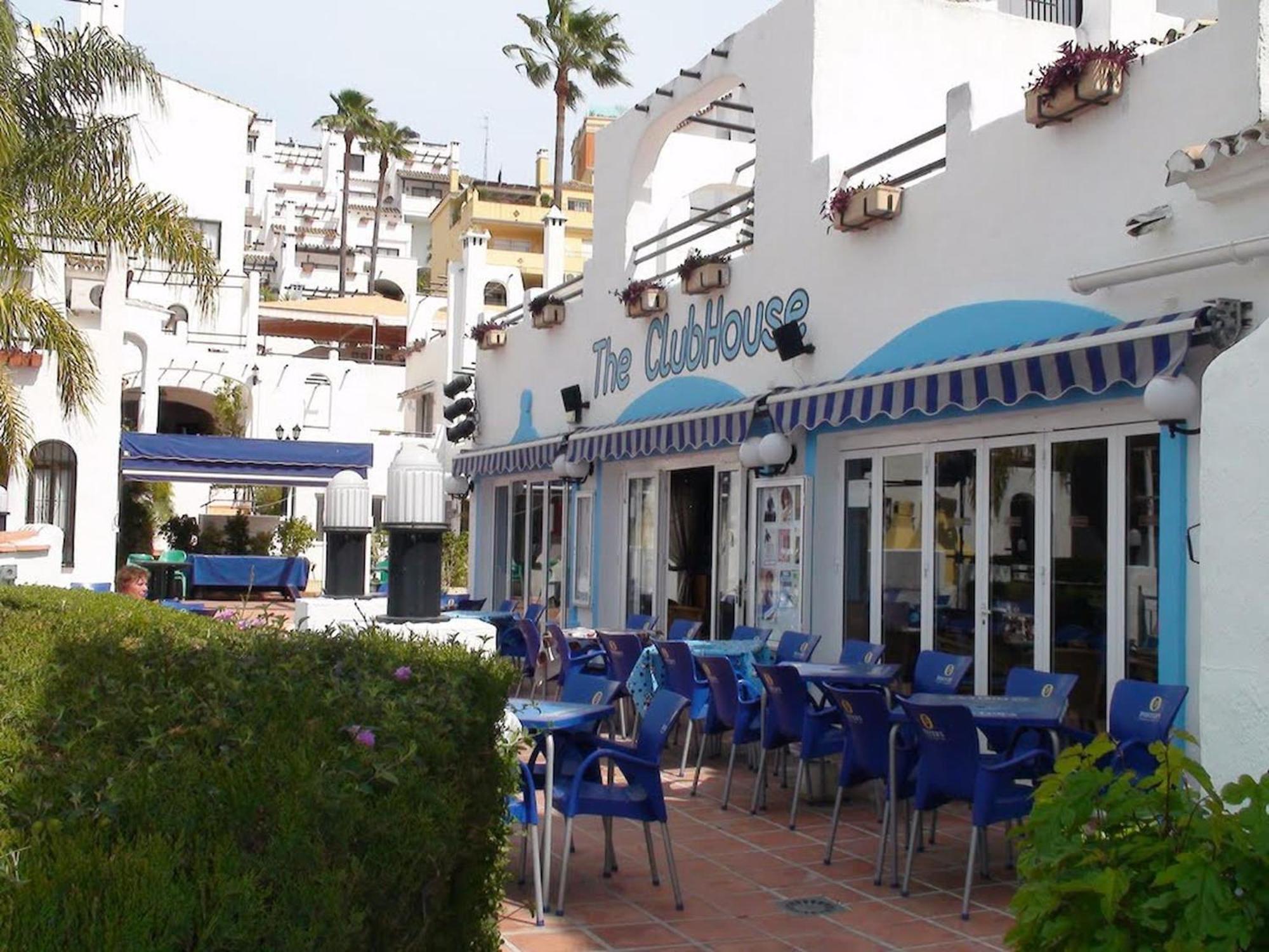 2 Bedroom With Pool And Barbecue Apartment Benalmadena