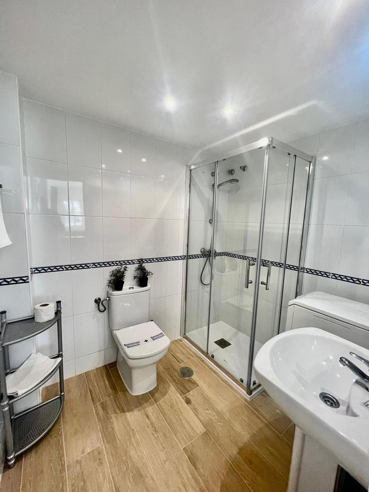 Appartement With Sea Views And Large Terrace Benalmádena