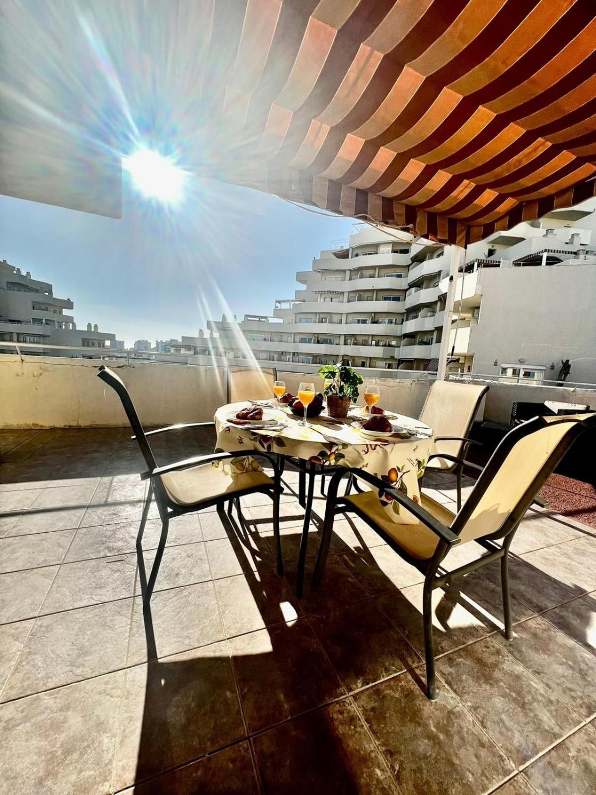 With Sea Views And Large Terrace Appartement *