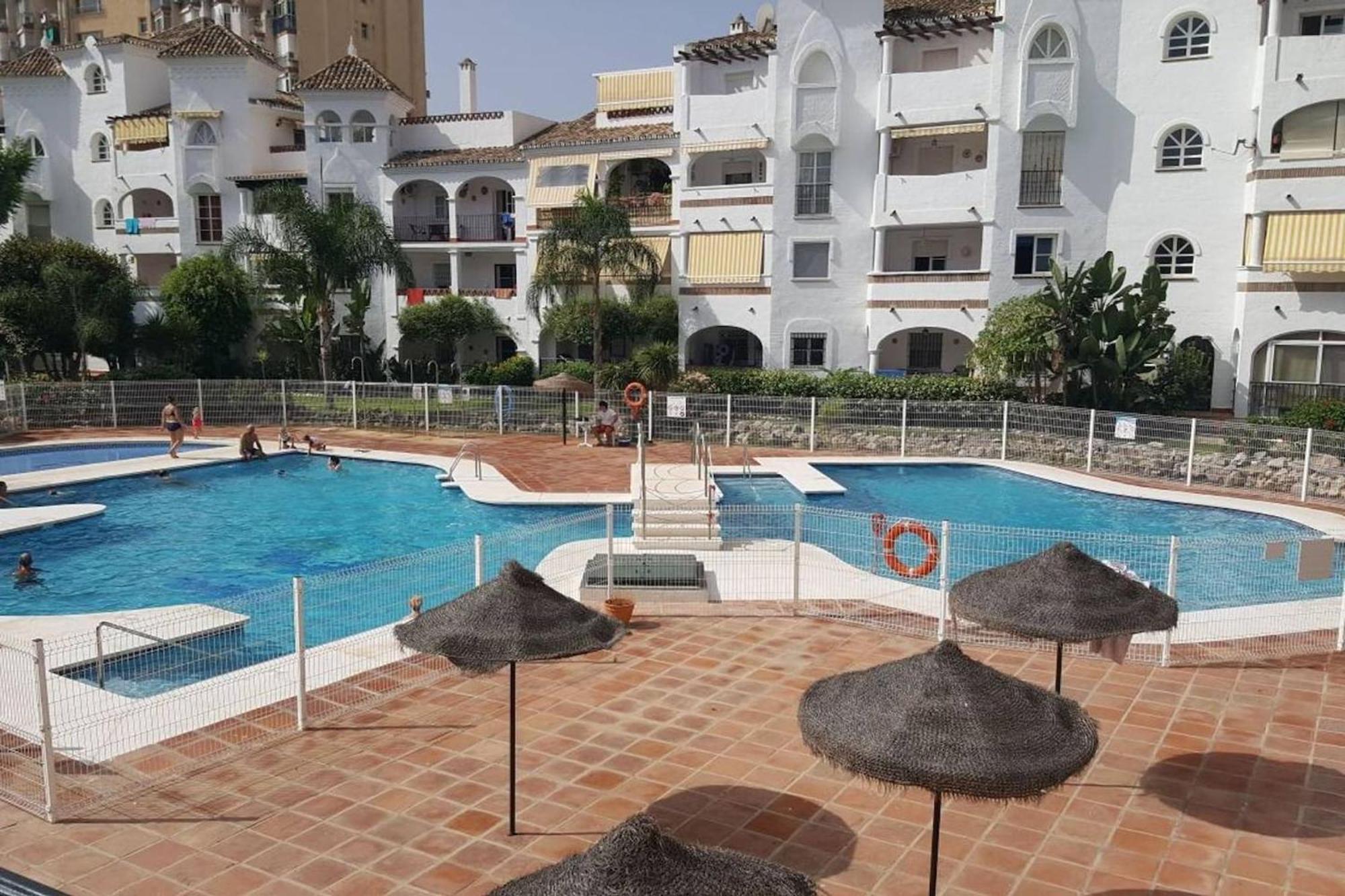 Family With 2 Bedrooms Apartamento Benalmádena