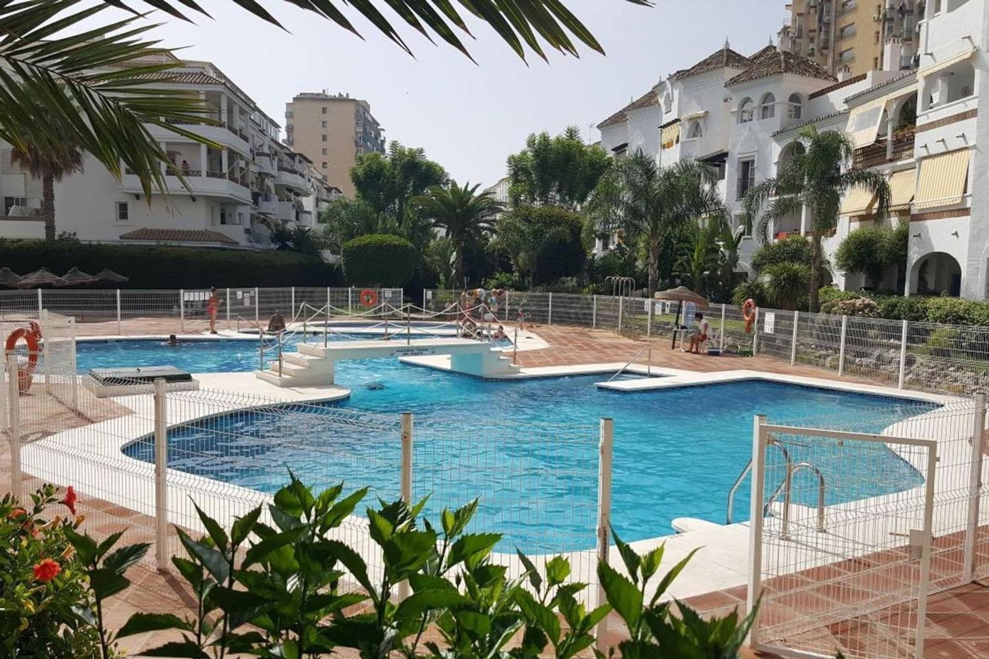 Family With 2 Bedrooms Apartamento Benalmádena