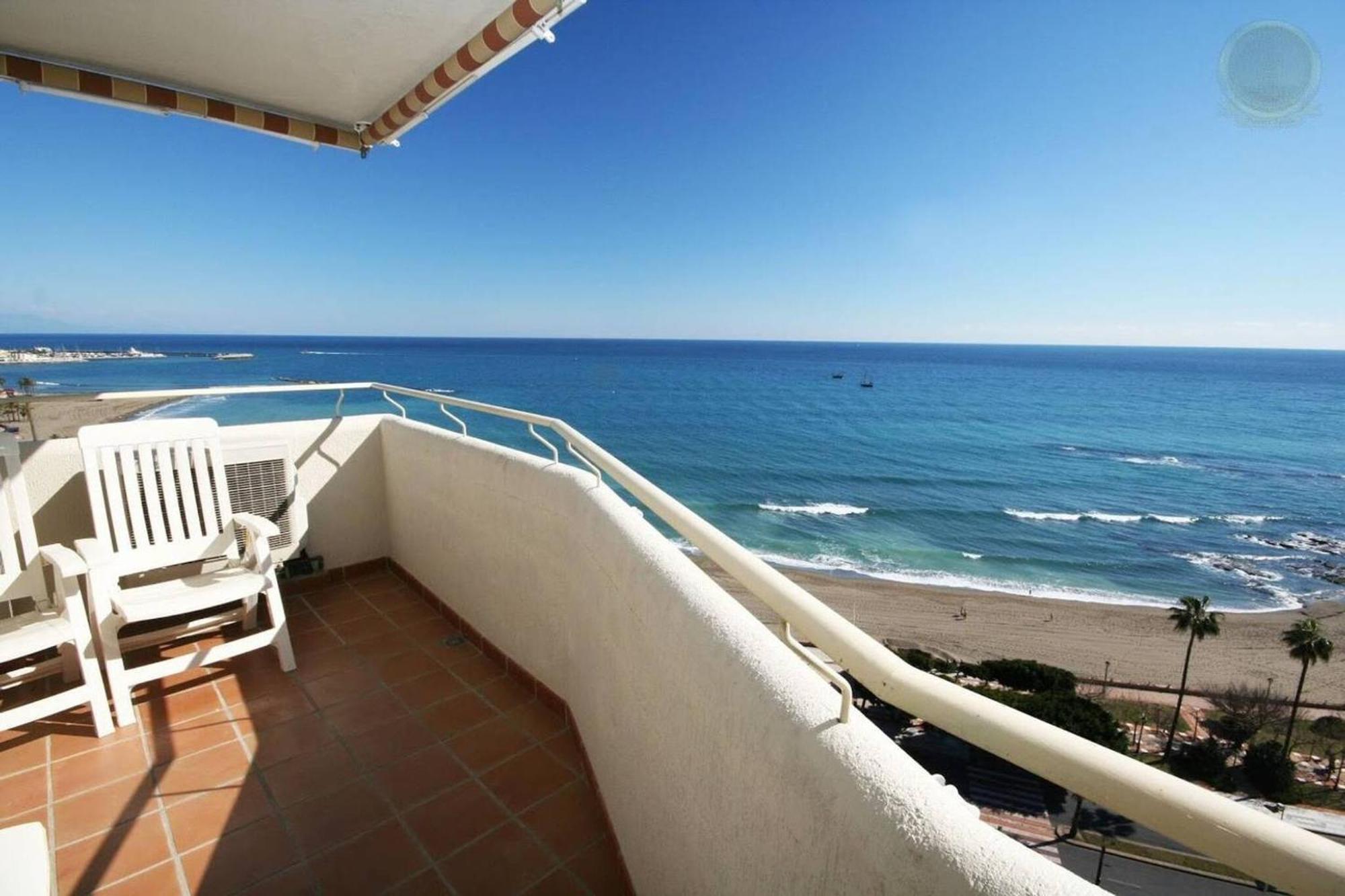 Benalbeach With Magnificent Sea View Apartment