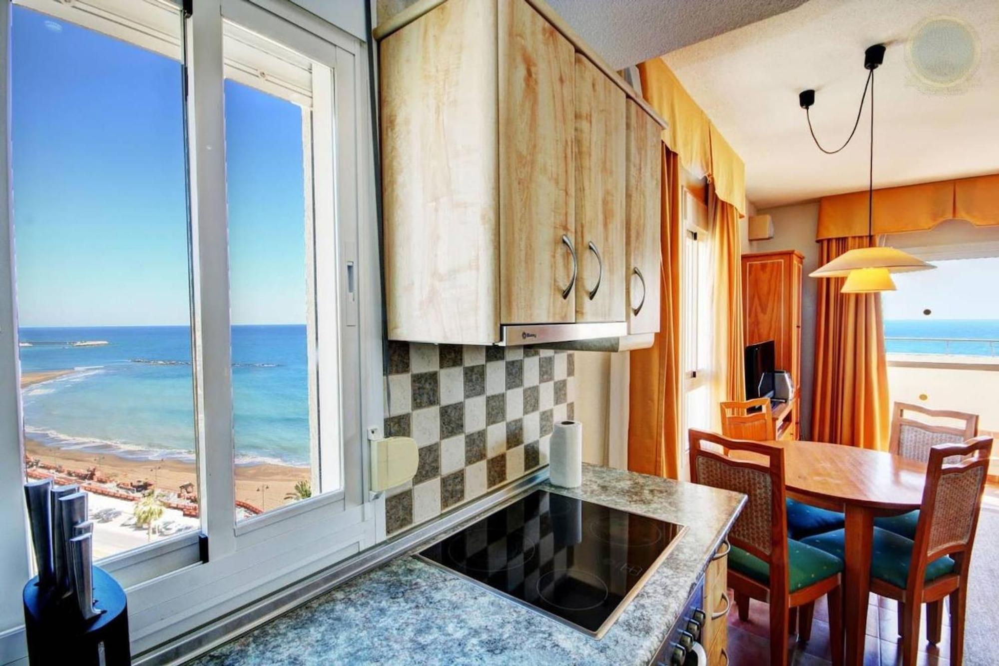 Benalbeach With Magnificent Sea View Apartment