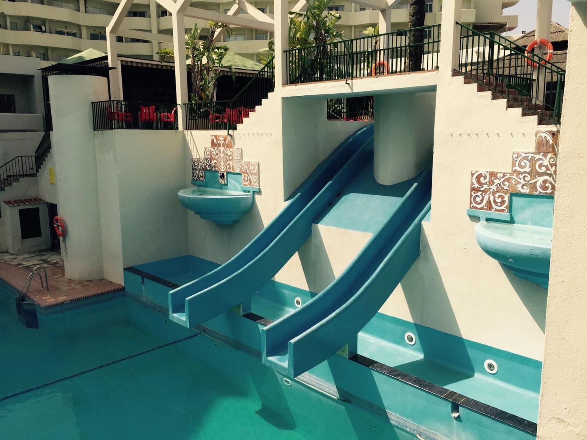 Apartment Beachfront In Benalbeach *