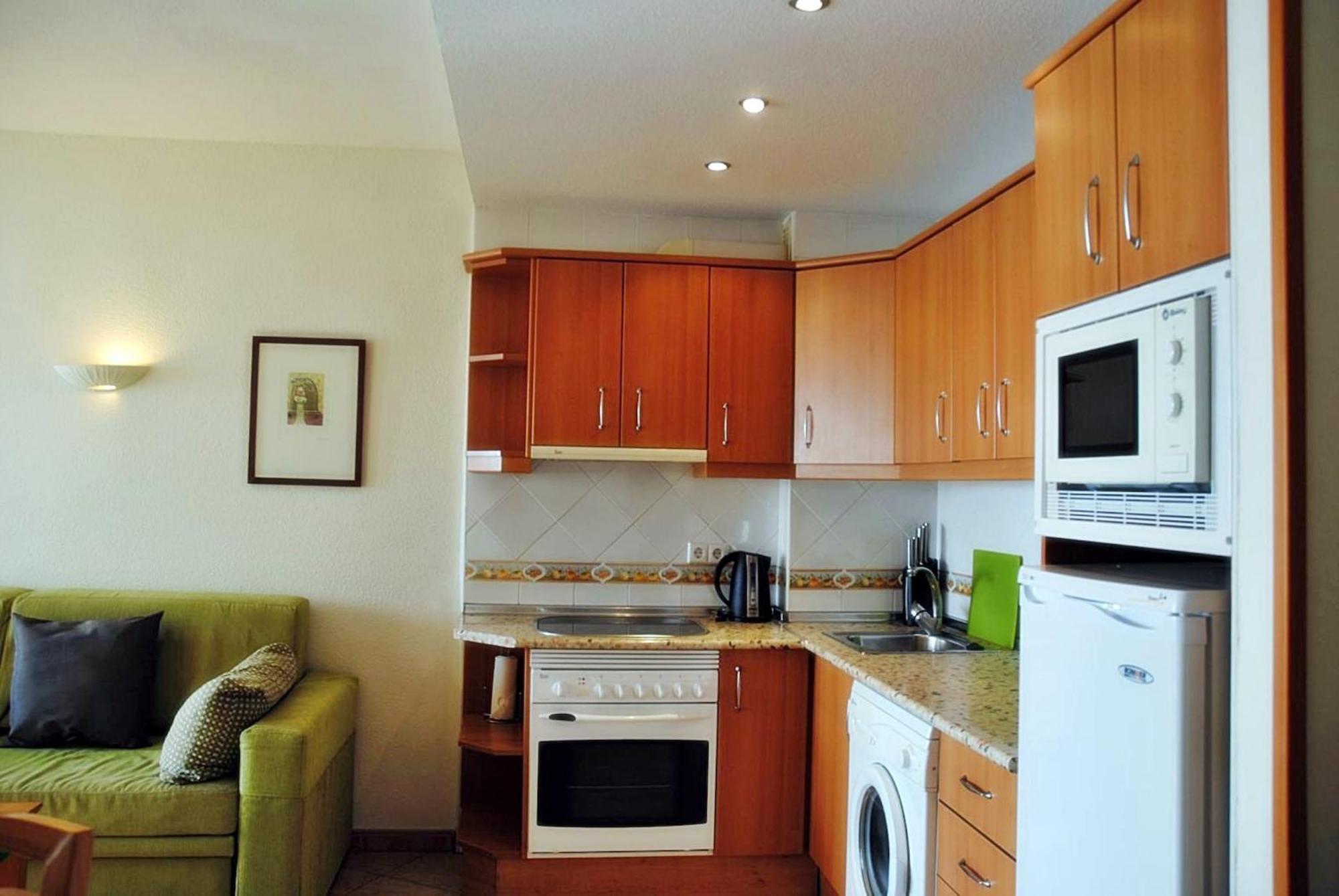 Beachfront In Benalbeach Apartment *