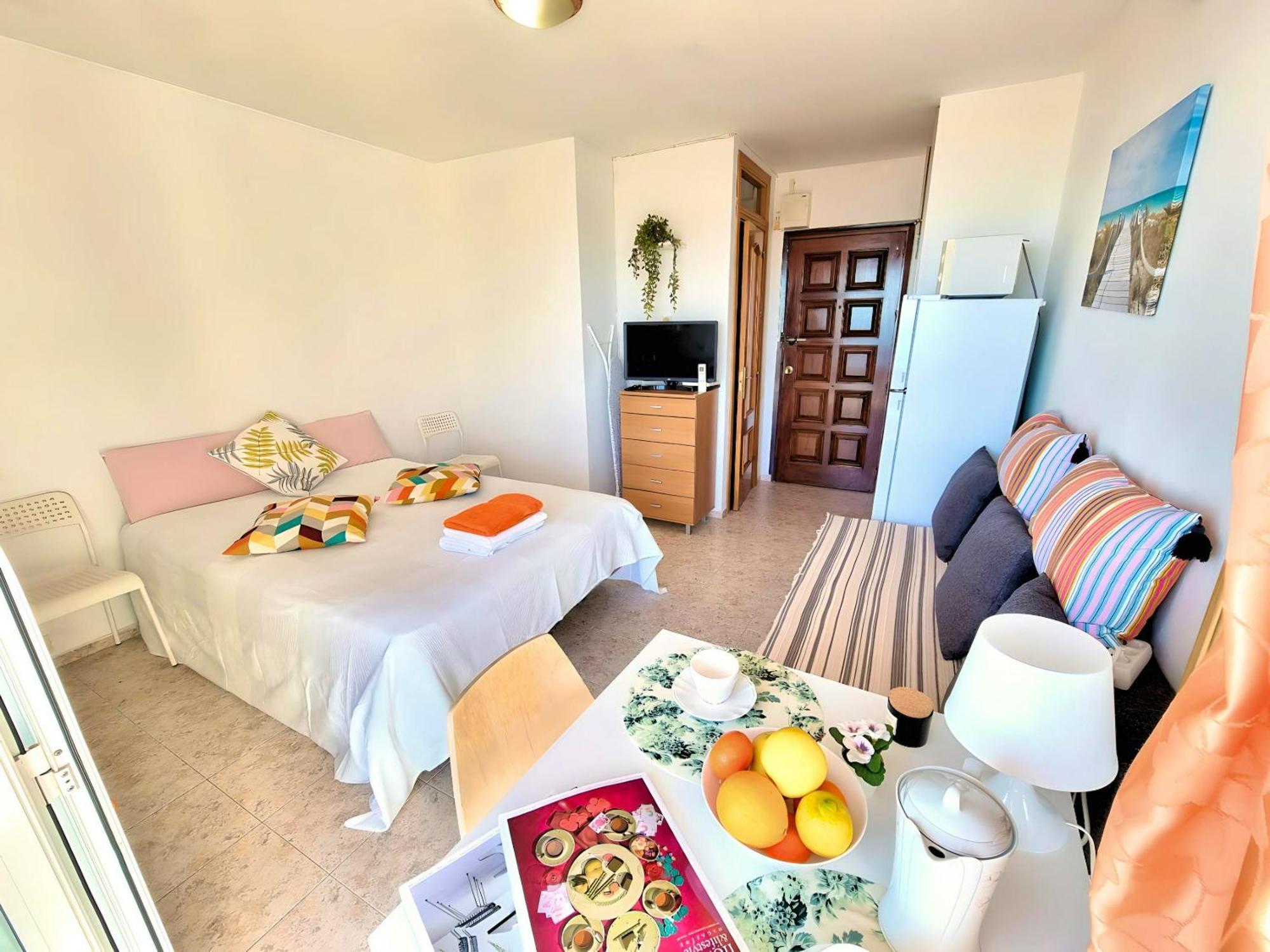 Elegant With Sea View In 30 M² Apartment Benalmádena