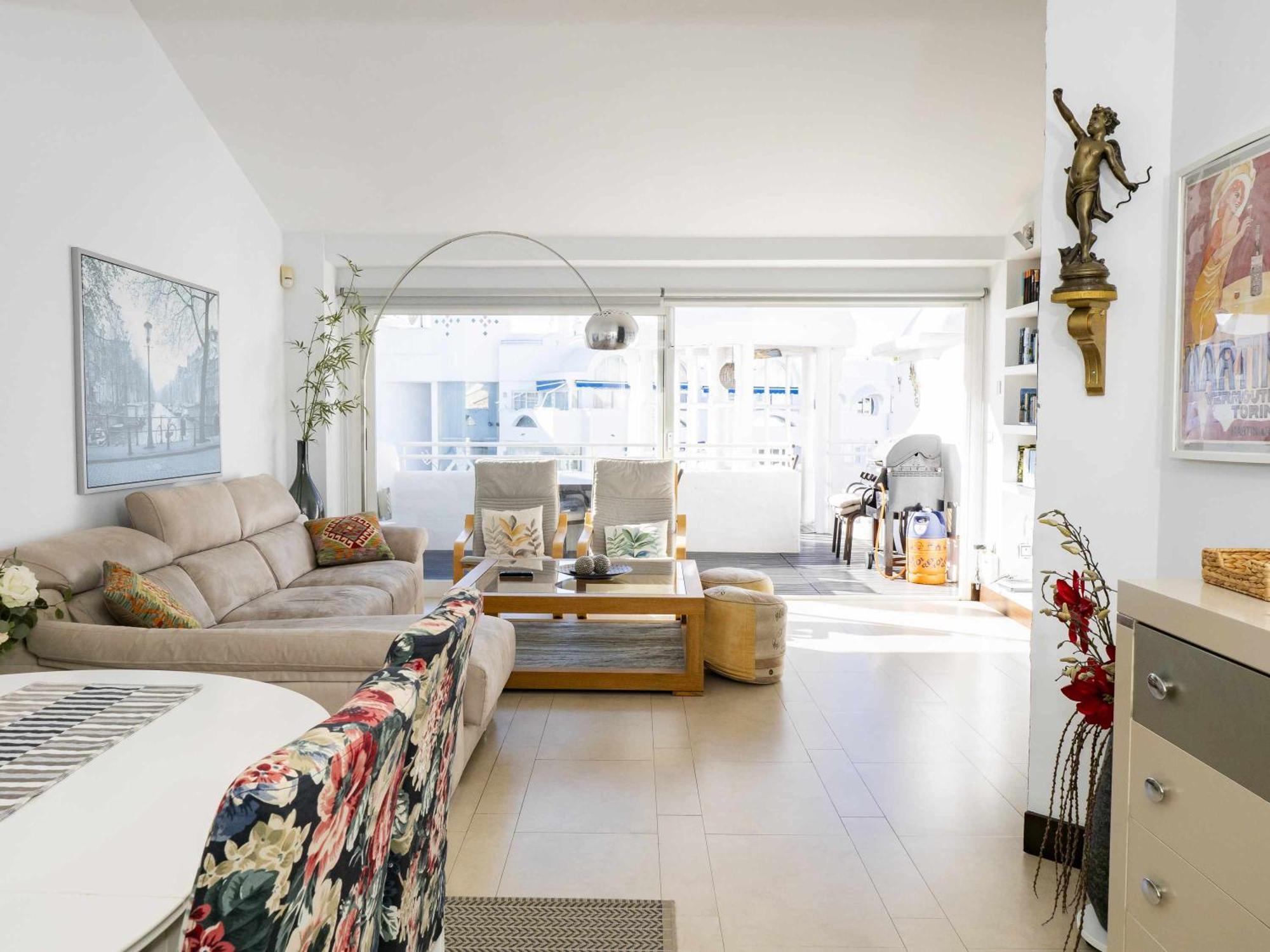 Mshome Puerto Marina Exclusive Apartment