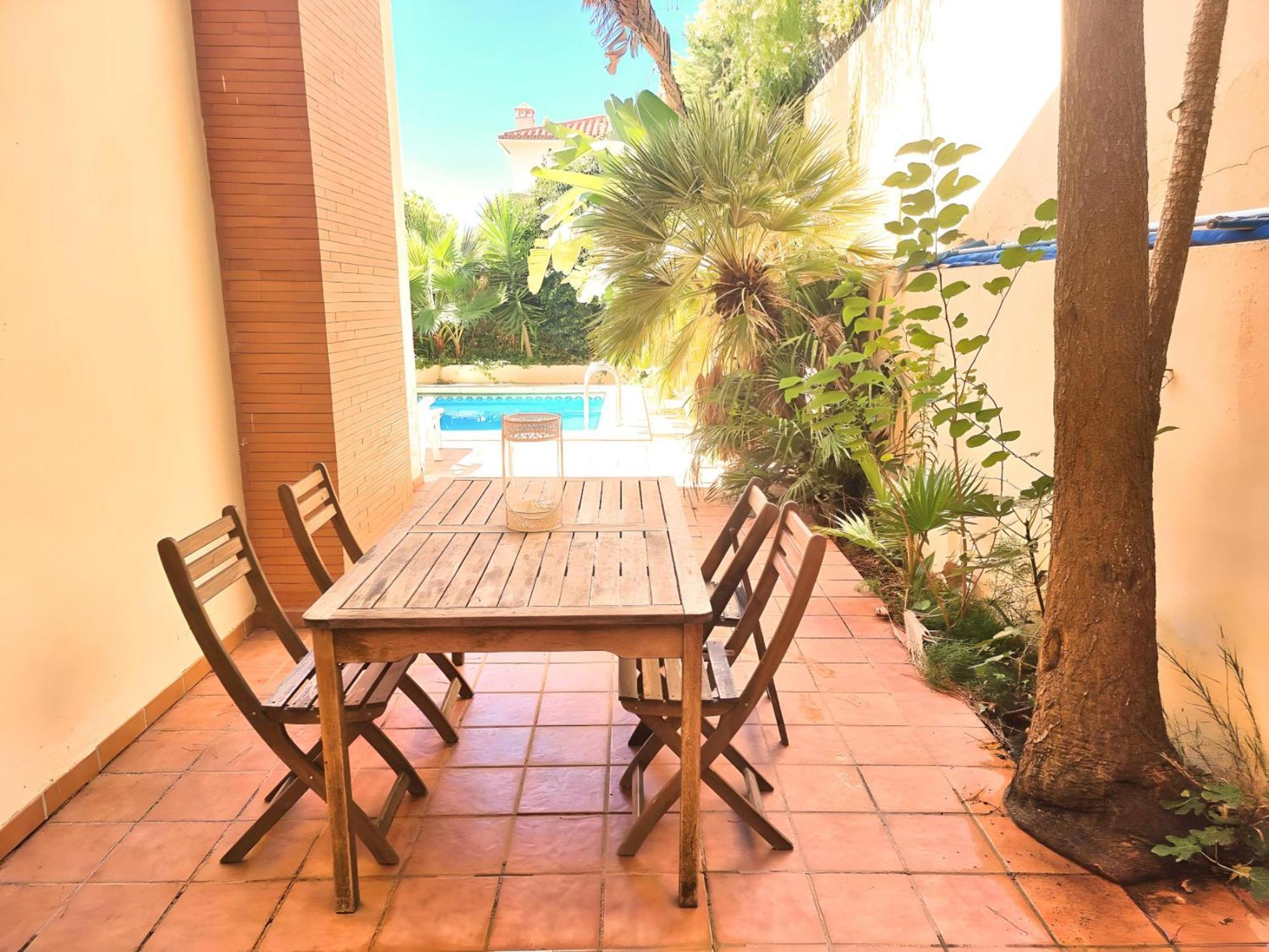 Stunning With Outdoor Swimmingpool, 4 Bedrooms And Wifi Benalmadena