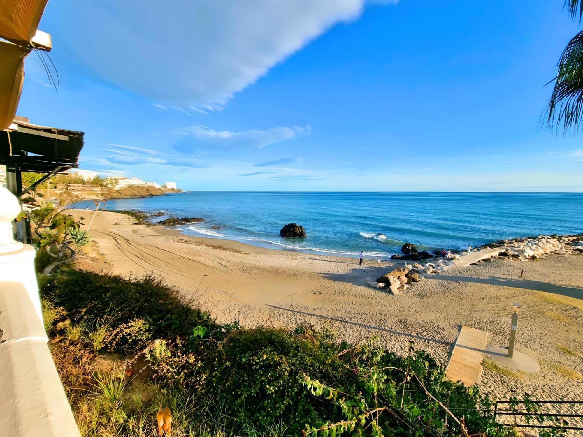 Stunning With Outdoor Swimmingpool, 4 Bedrooms And Wifi Holiday home *
